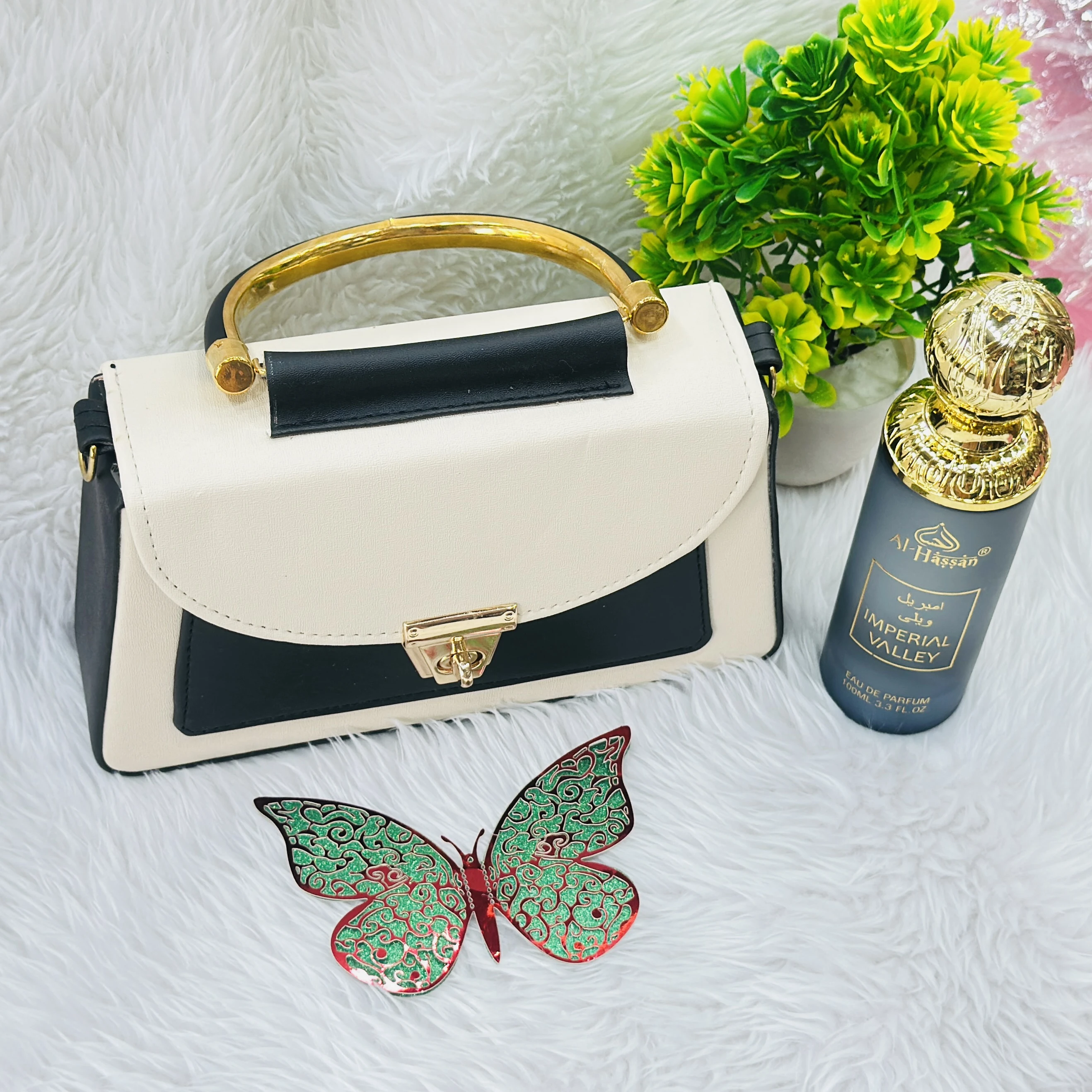 stylish black and white handbag
