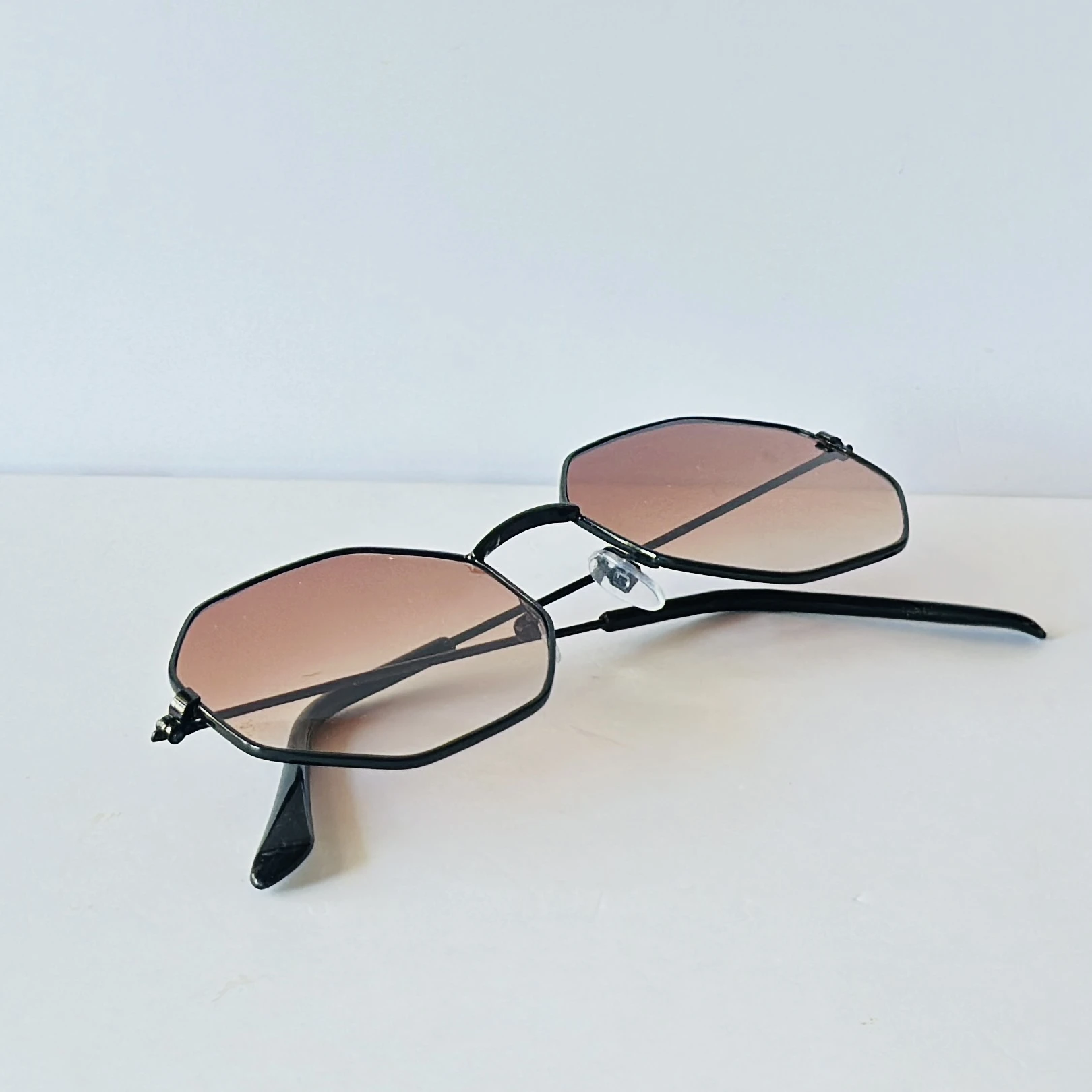 Unisex Brown Lens & Black Round Sunglasses with UV Protected Lenses