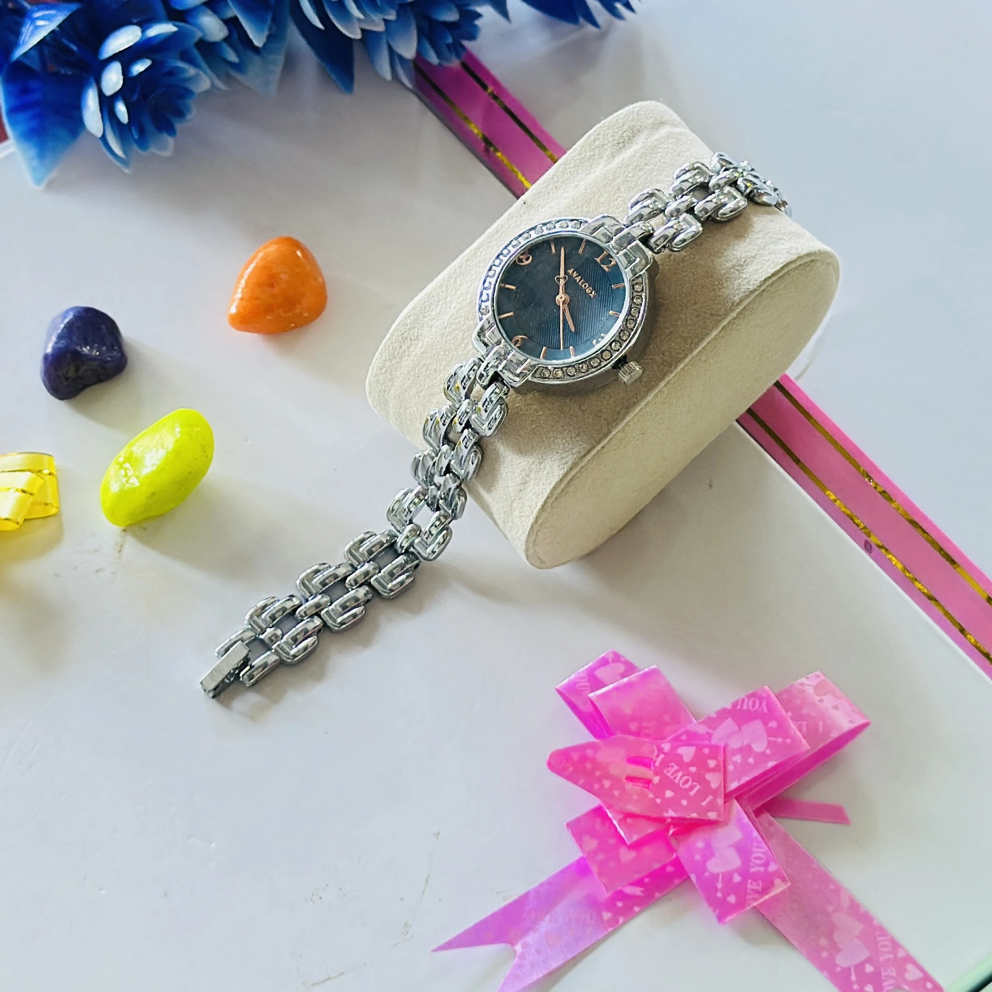 AnalogX brand analog wristwatch