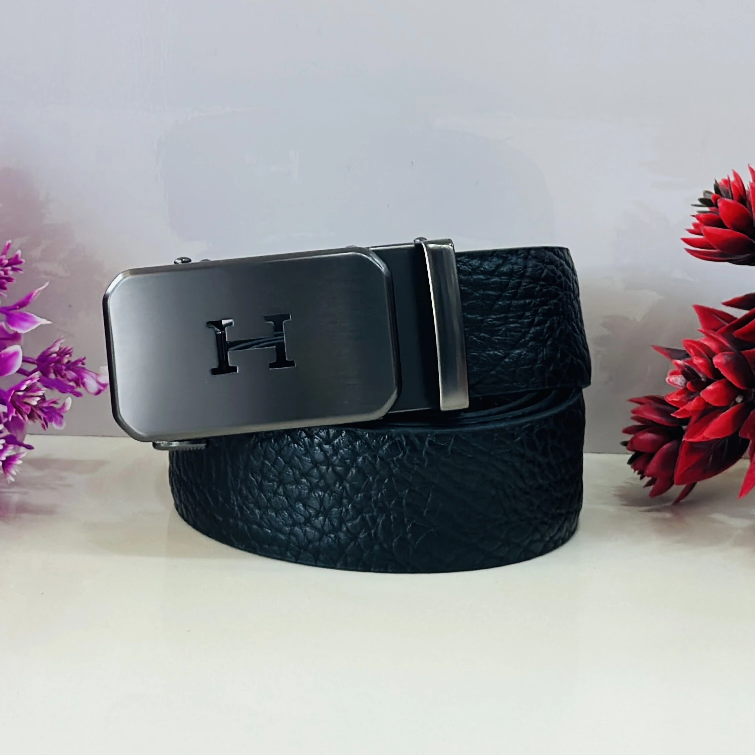 Black textured autolock buckle belt