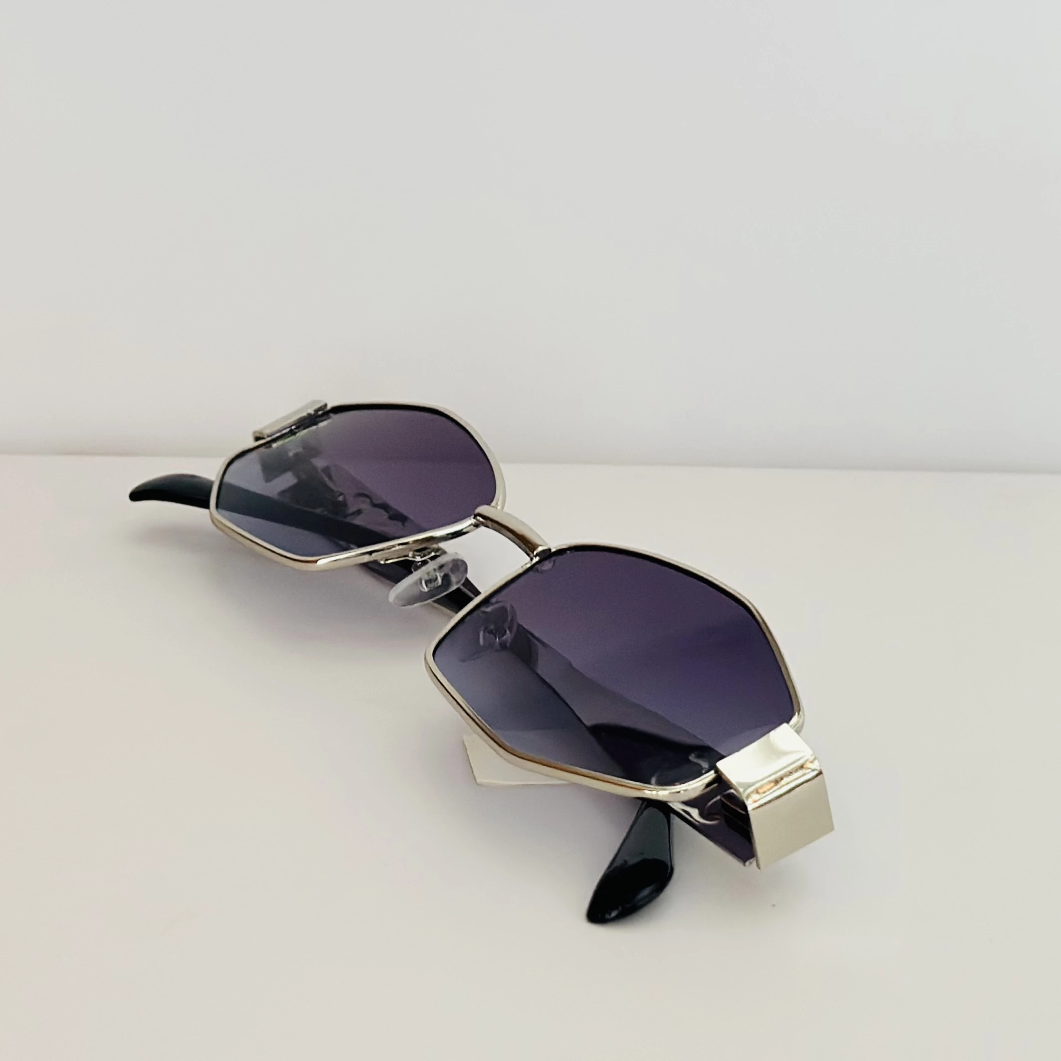 Golden metal frame sunglasses