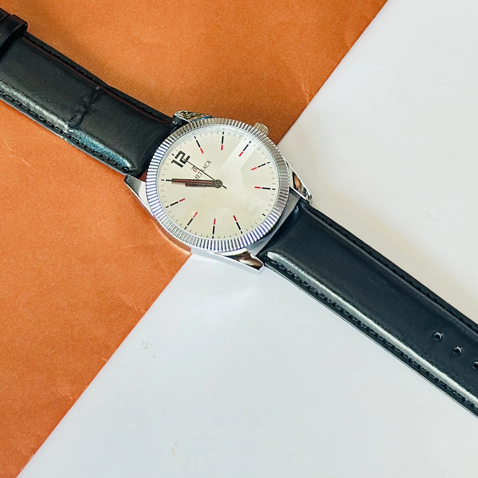 Analogue watch for man’s