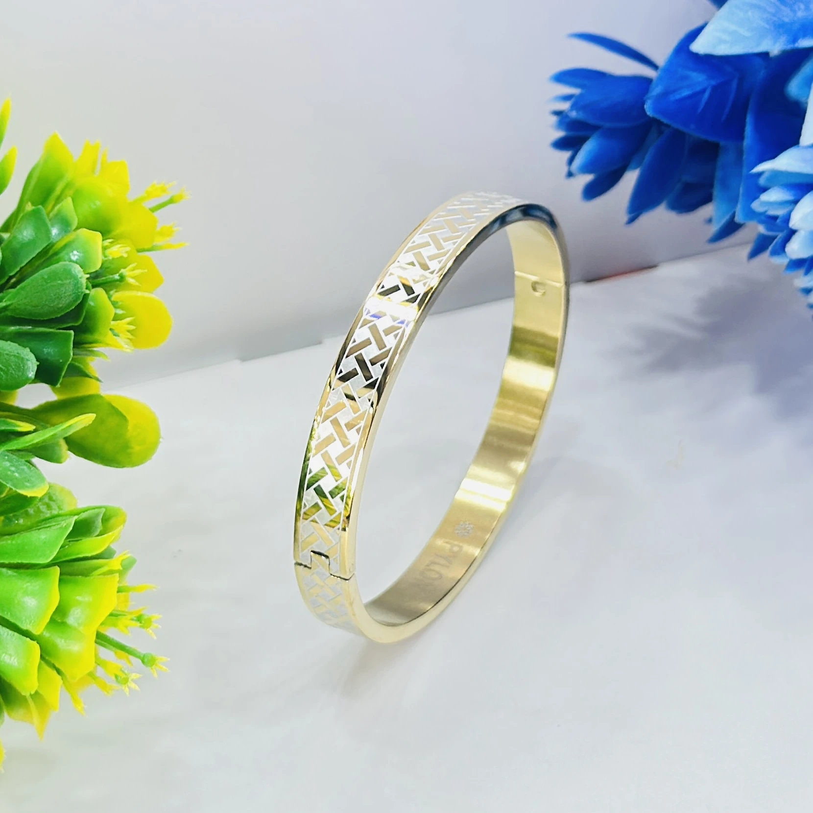 Gold plated Gents Kada