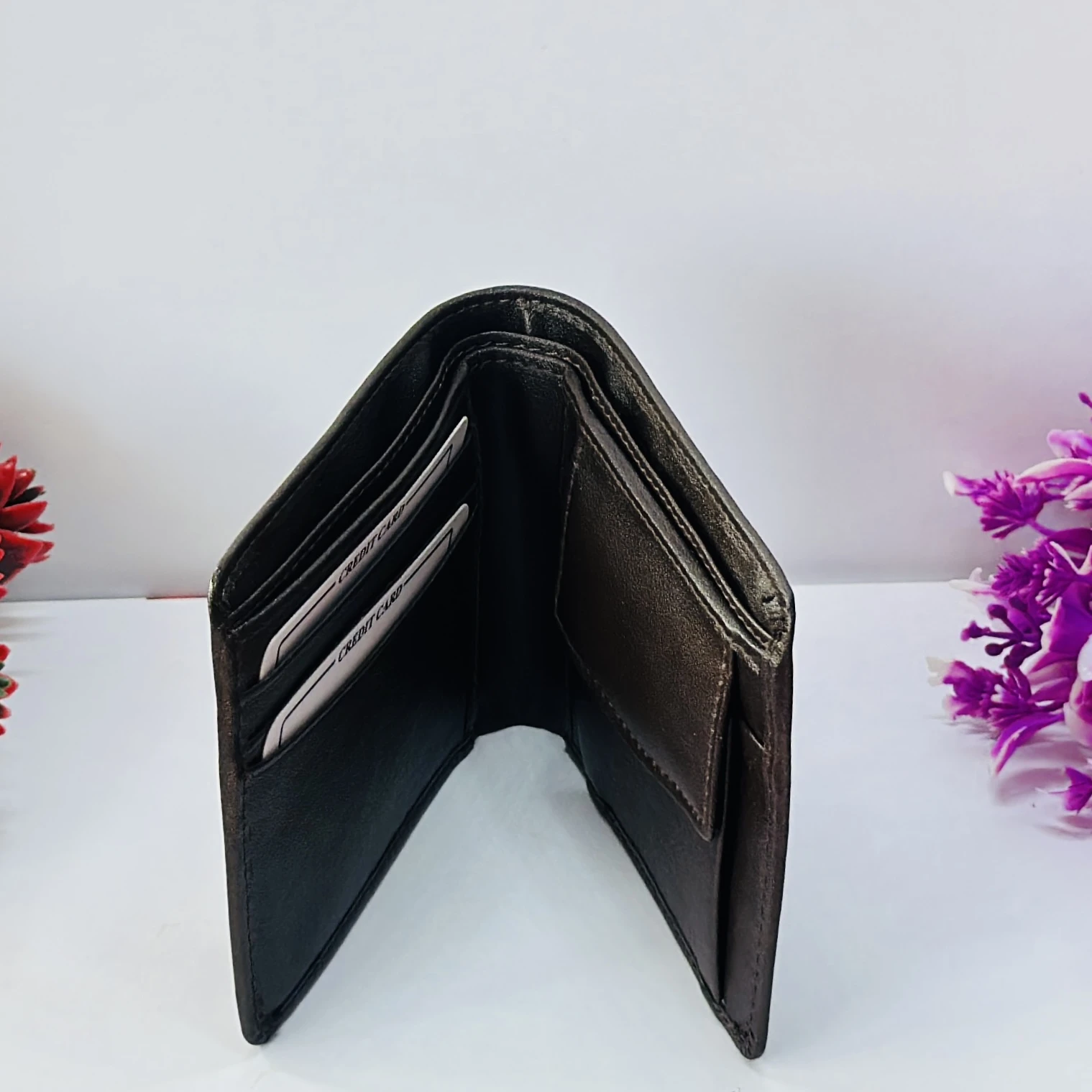 HZ men's bifold wallet made from genuine leather.