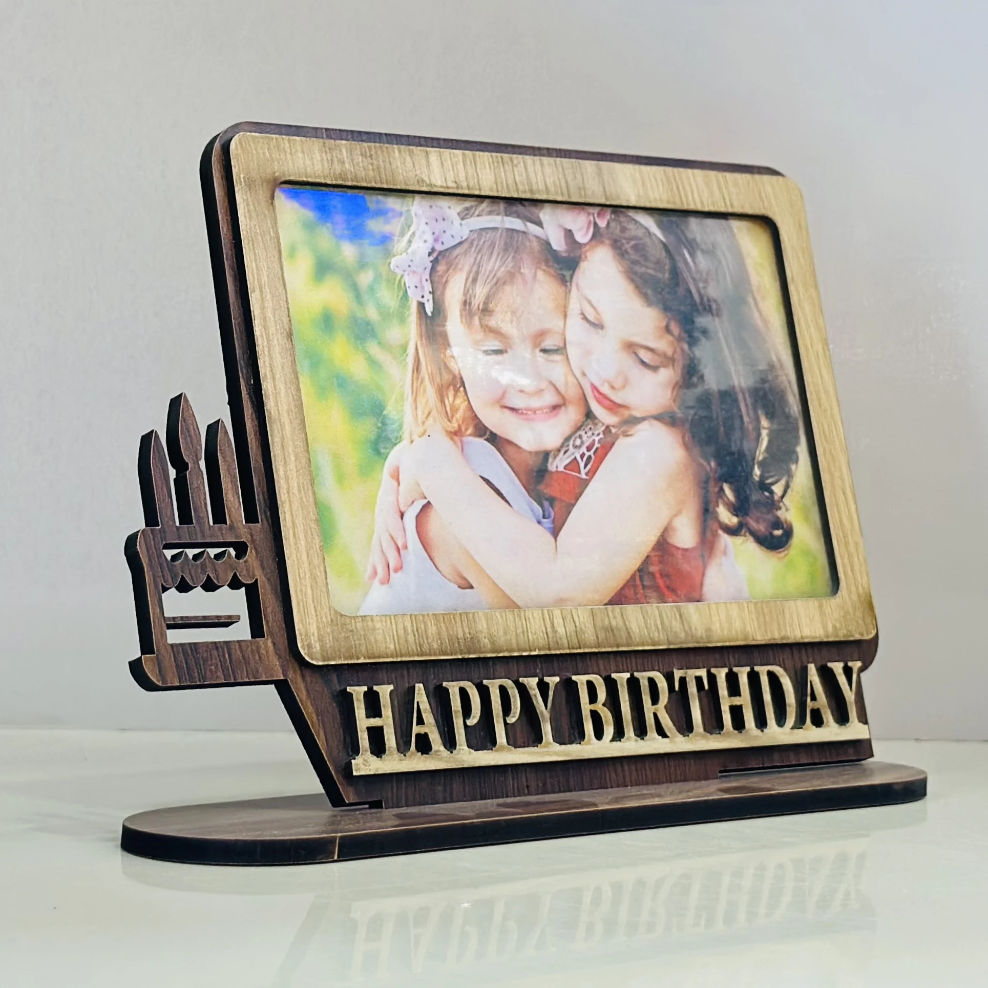 Customized photo frame