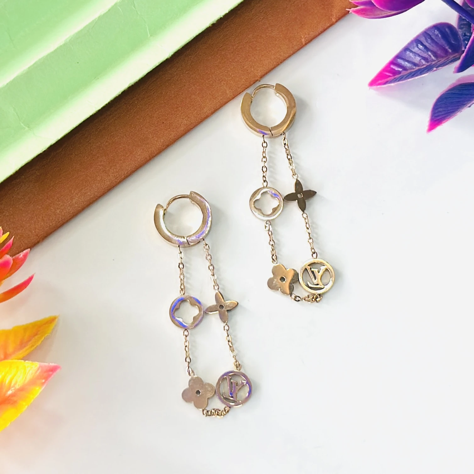 Louis Vuitton Blooming earrings