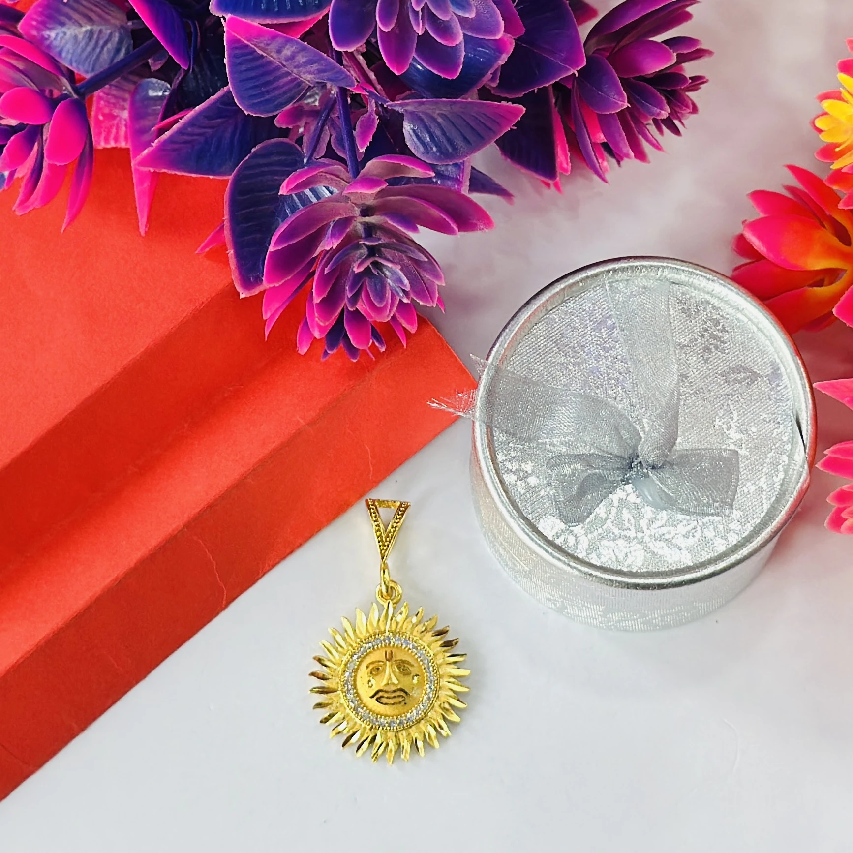 Gold plated sun-face pendant