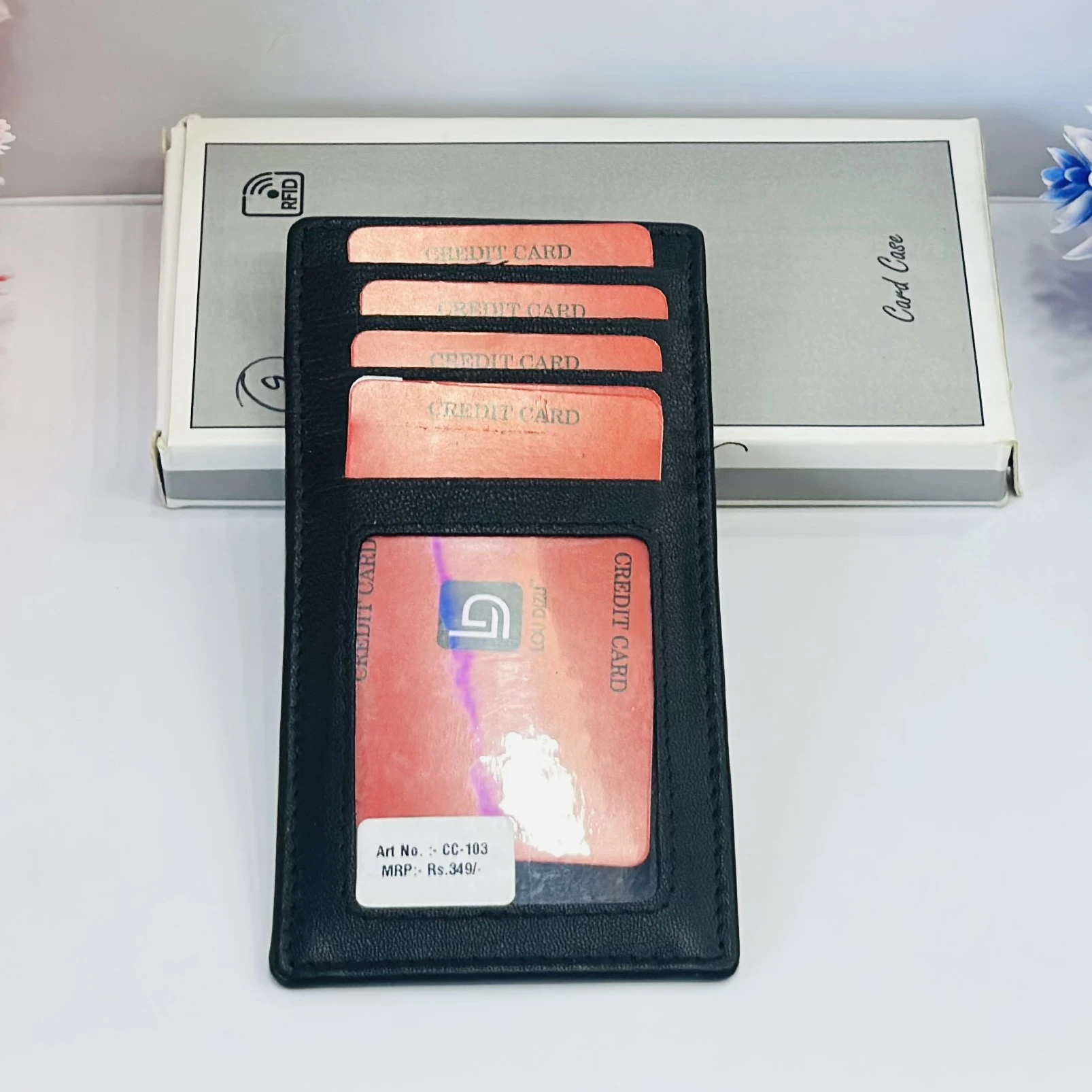 black Lou Dizu Genuine Leather RFID-blocking card holder.
