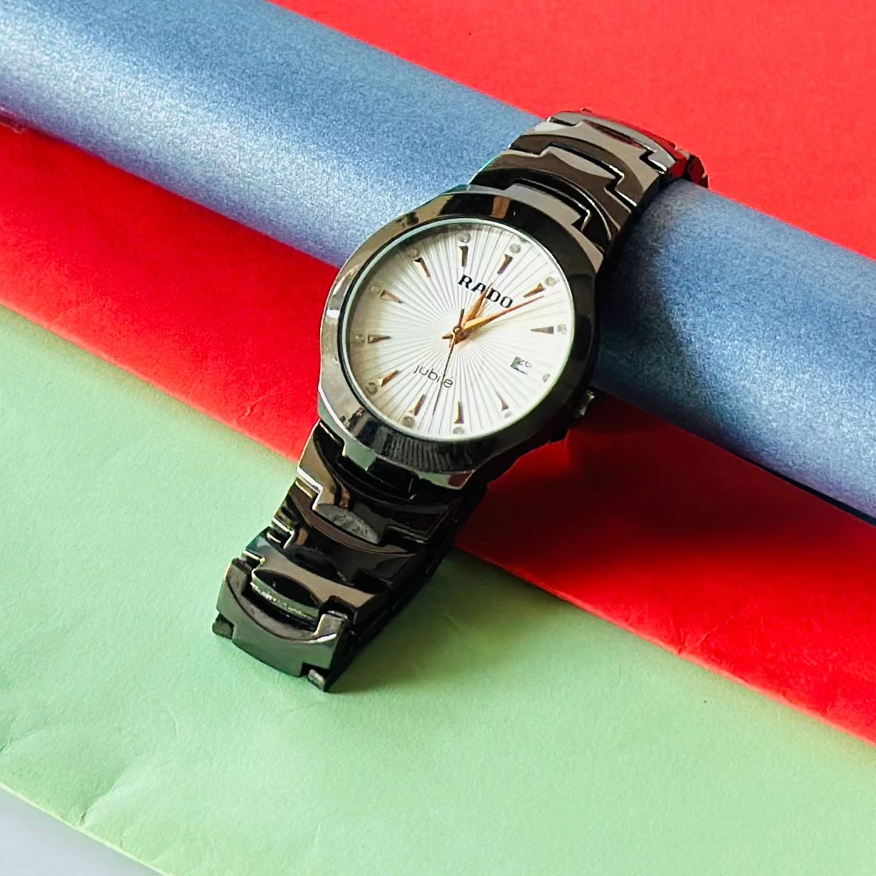 Black metal strap Analog watch