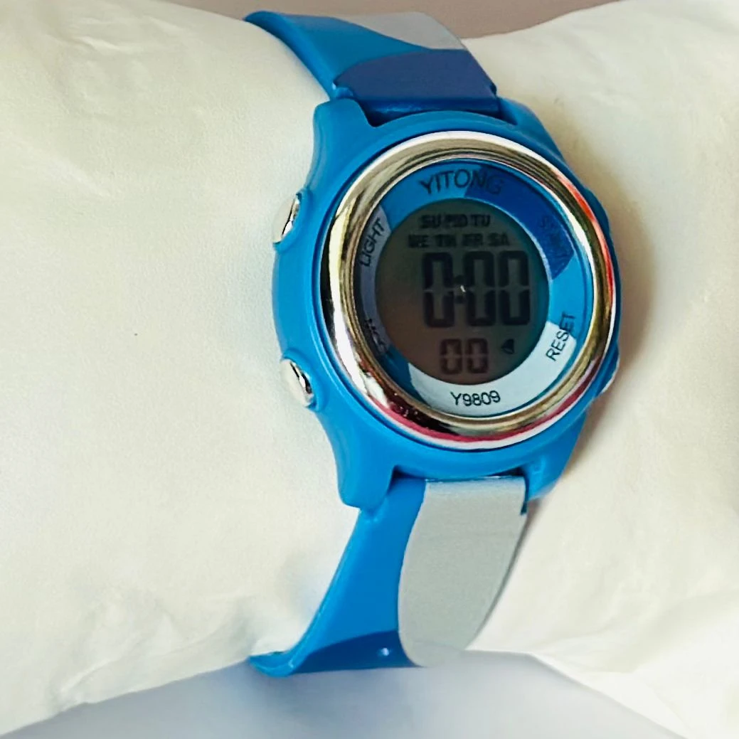 Yitong digital sports watch