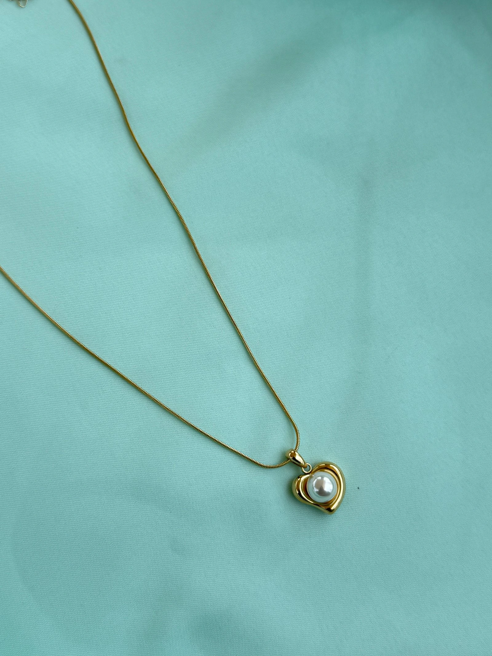 Gold -plated stainless steel heart necklace
