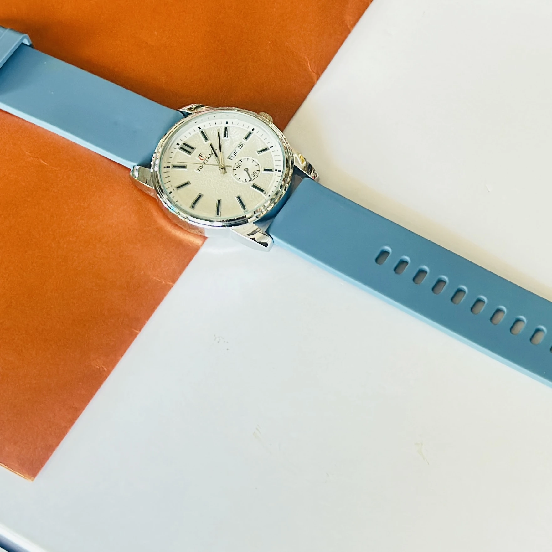 Quartz Analogue Watch