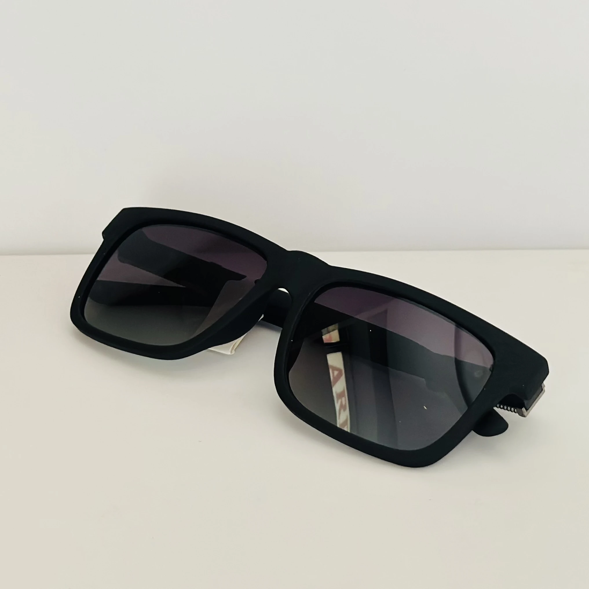 Black aviators sunglasses