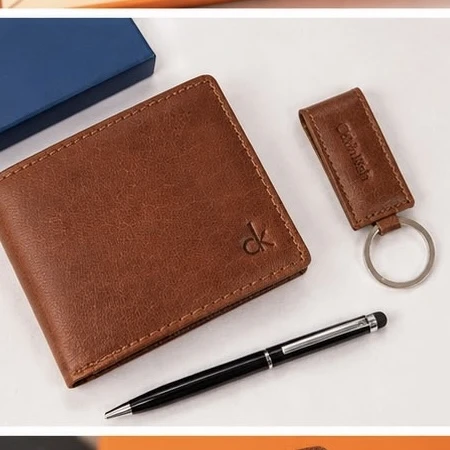 Brown leather wallet gift set