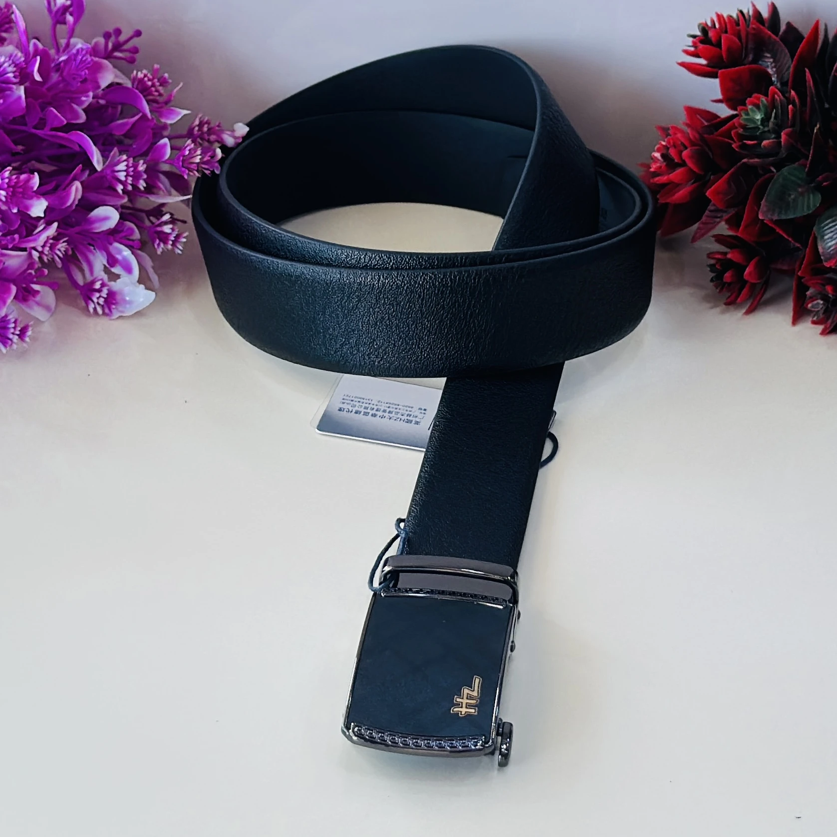 black artificial leather auto-lock buckle belt for men.