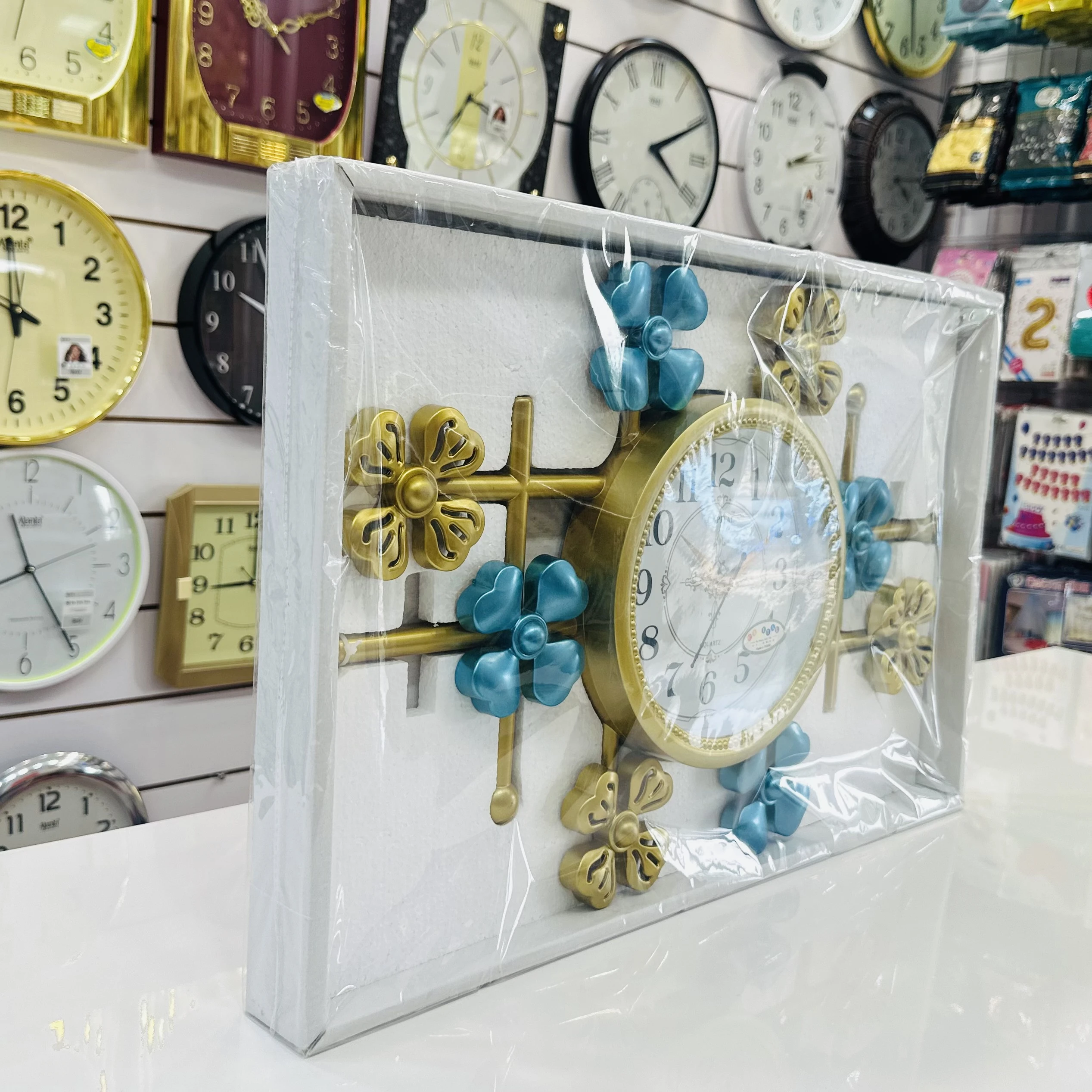 Wall Clock Metal Wall Art Frame(SKU-IJ5ODC)
