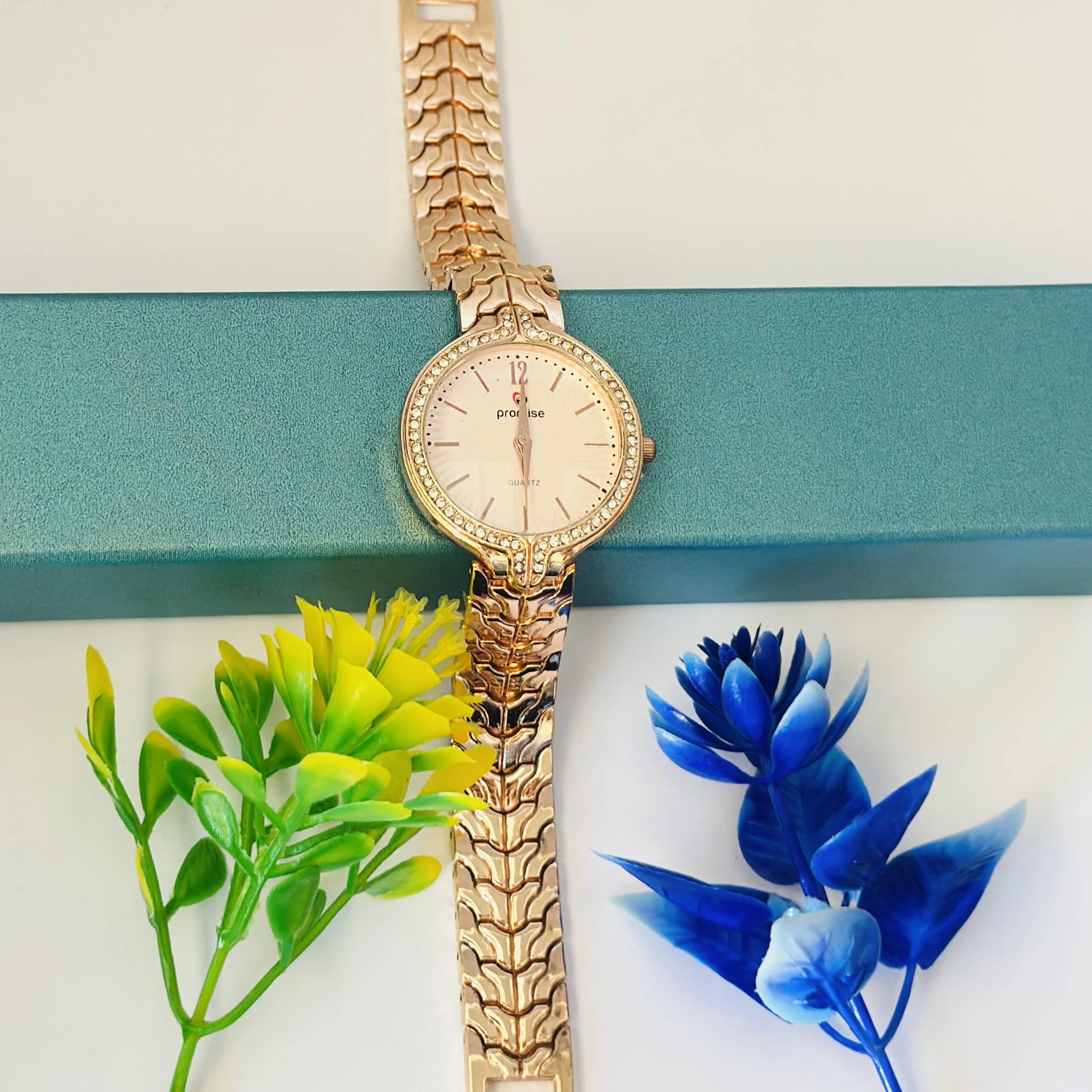 Rose gold analog women's watch.