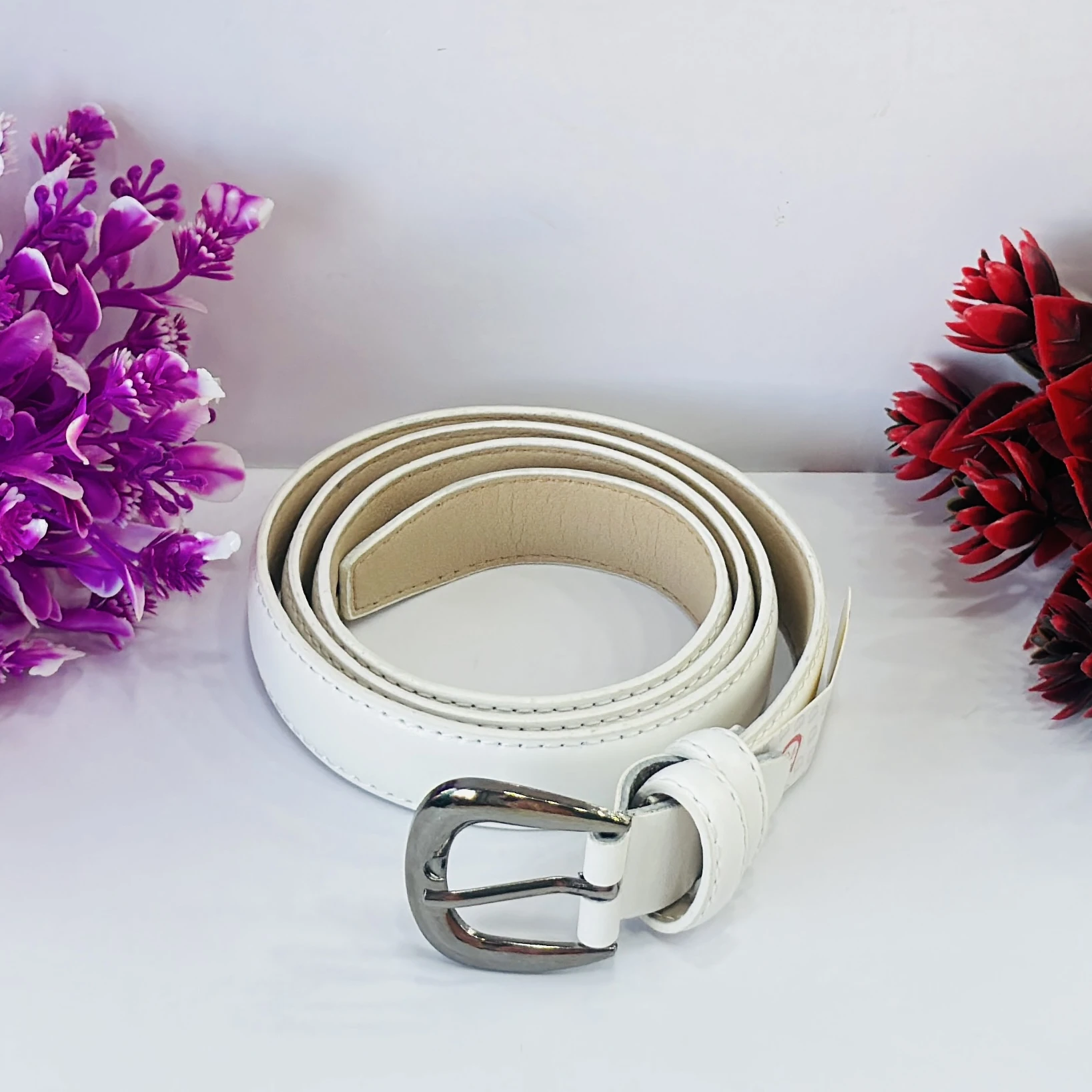 white PU leather women's belt