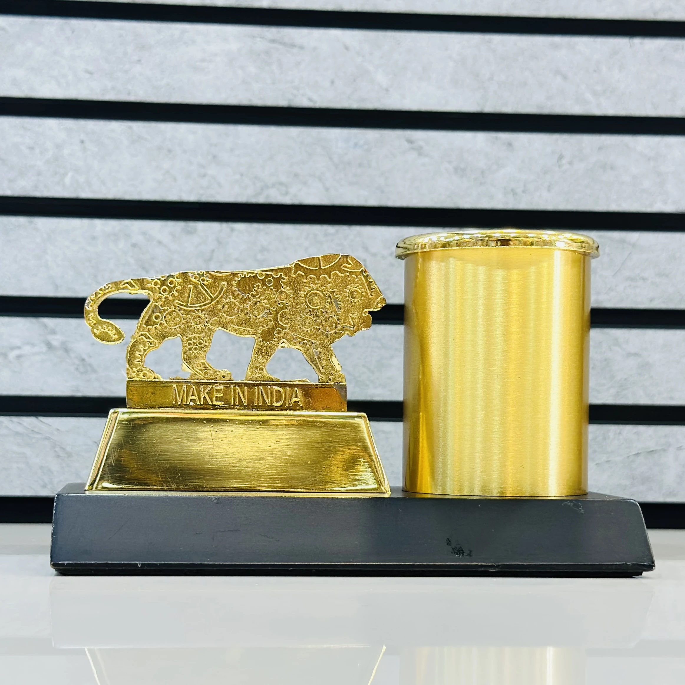 Make in India Lion Gold-Plated Pen Stand(SKU-A246IB)