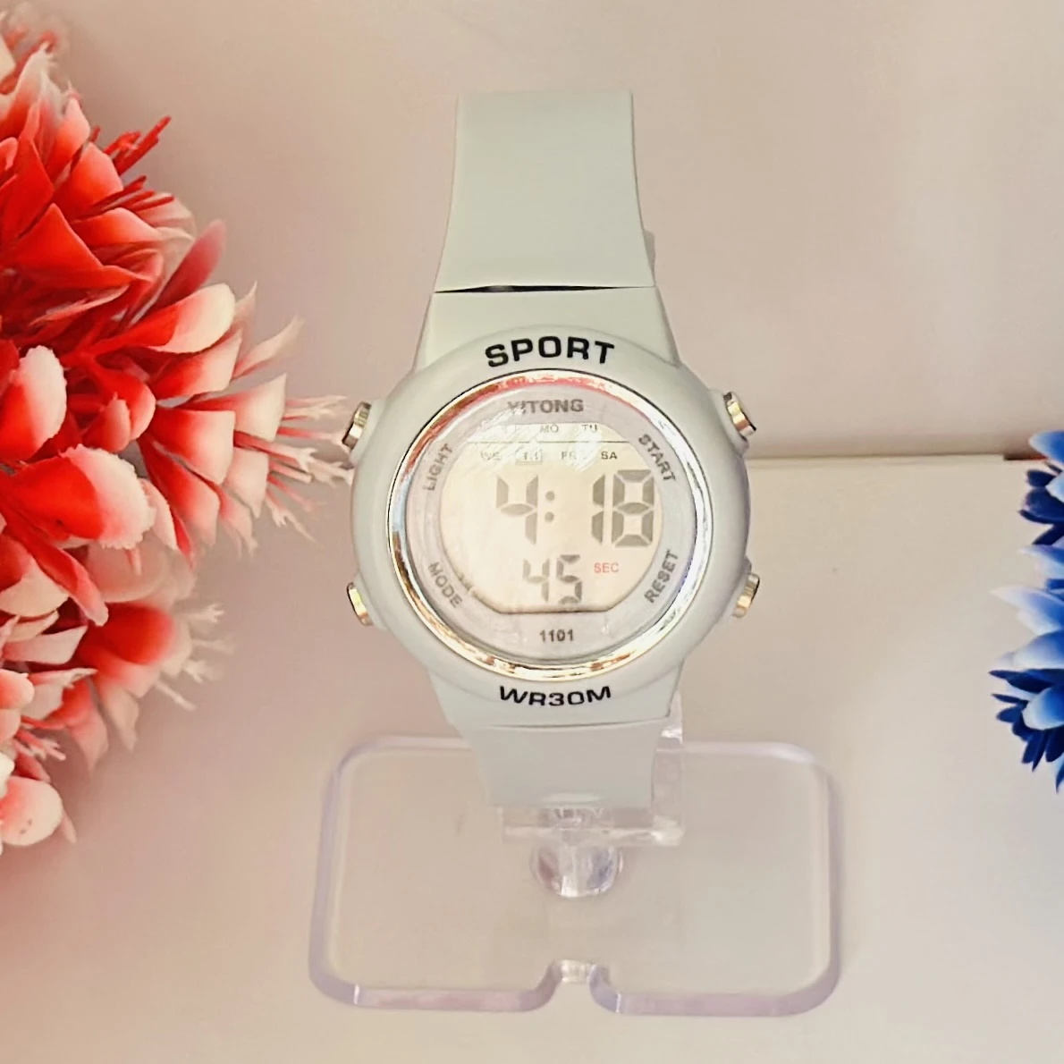 multifunctional casual digital sport watch