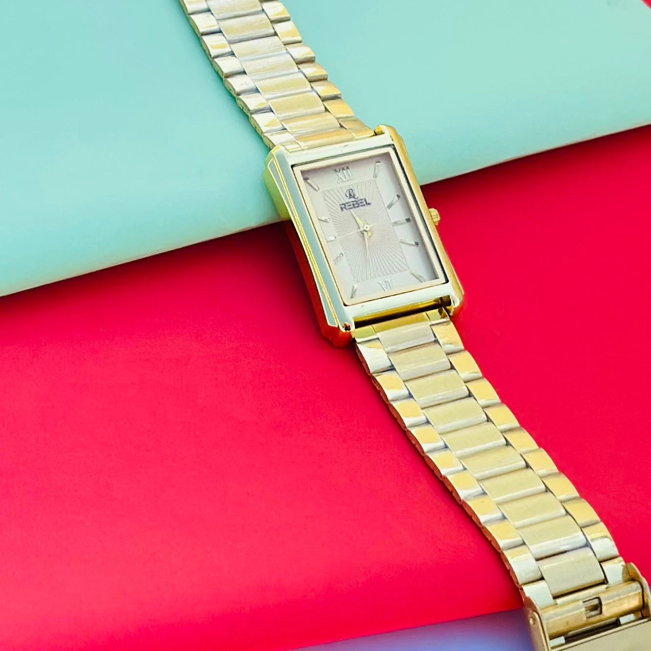Golden Design analog watch