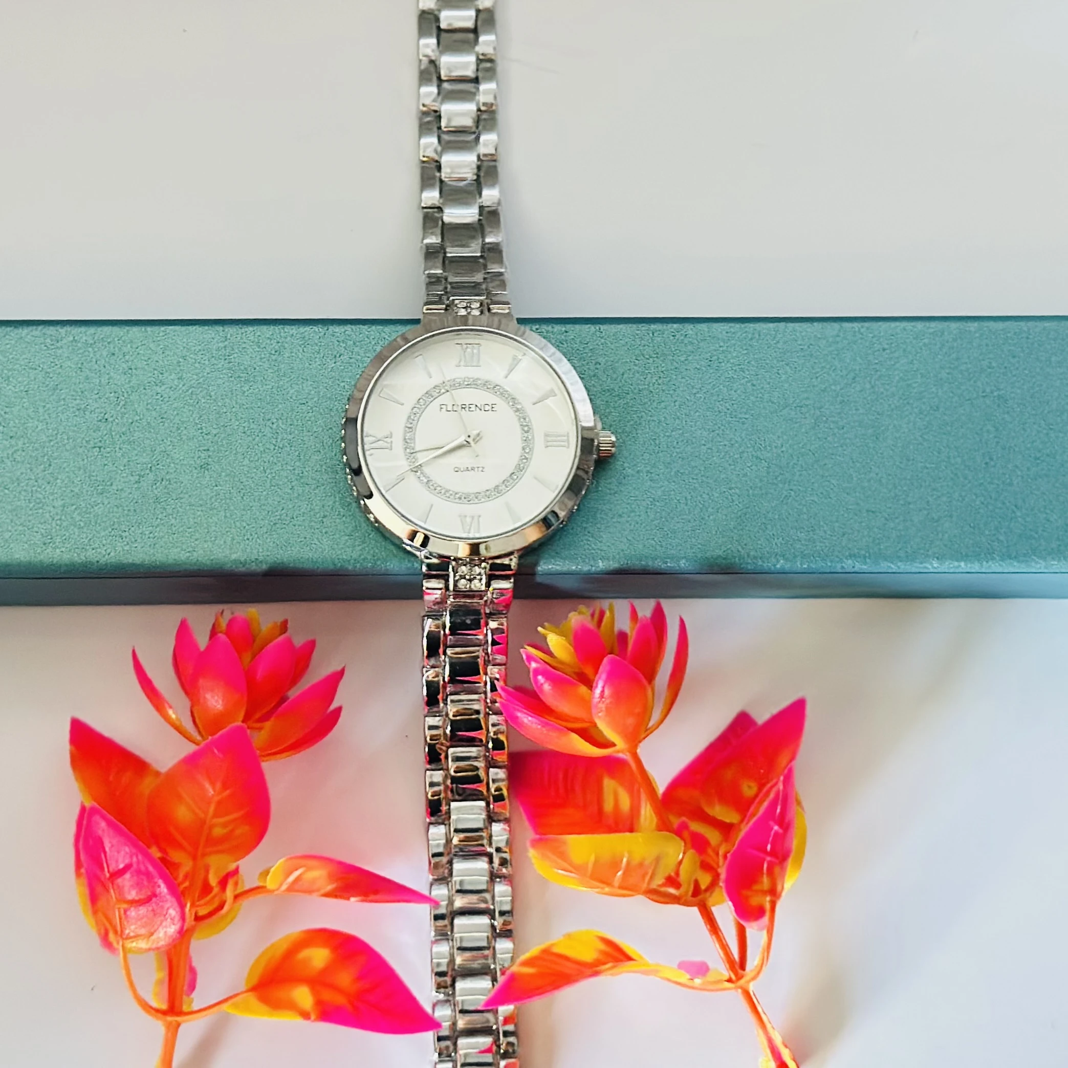 Quartz watch with a stainless steel strap