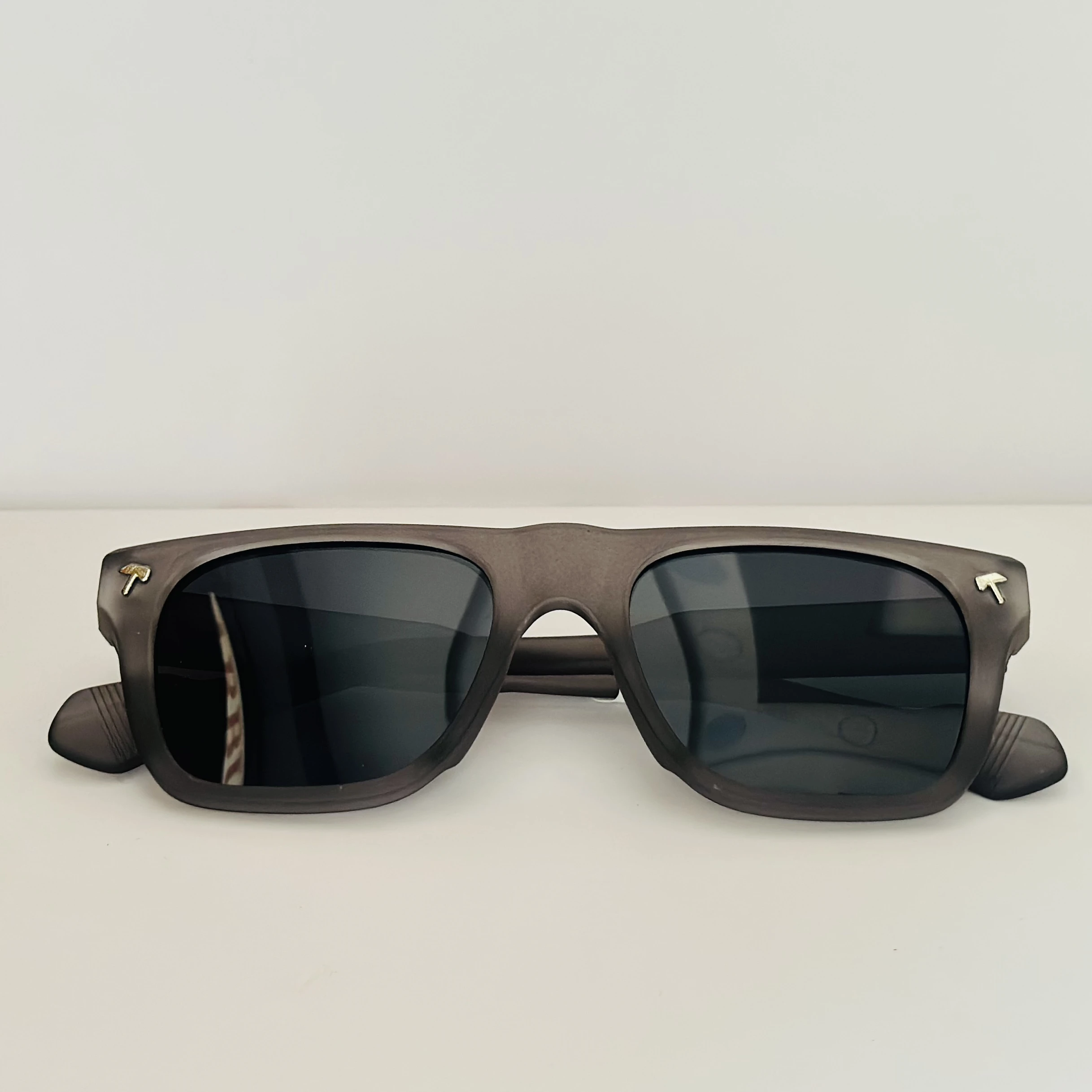 Prada 0PRA06S square sunglasses