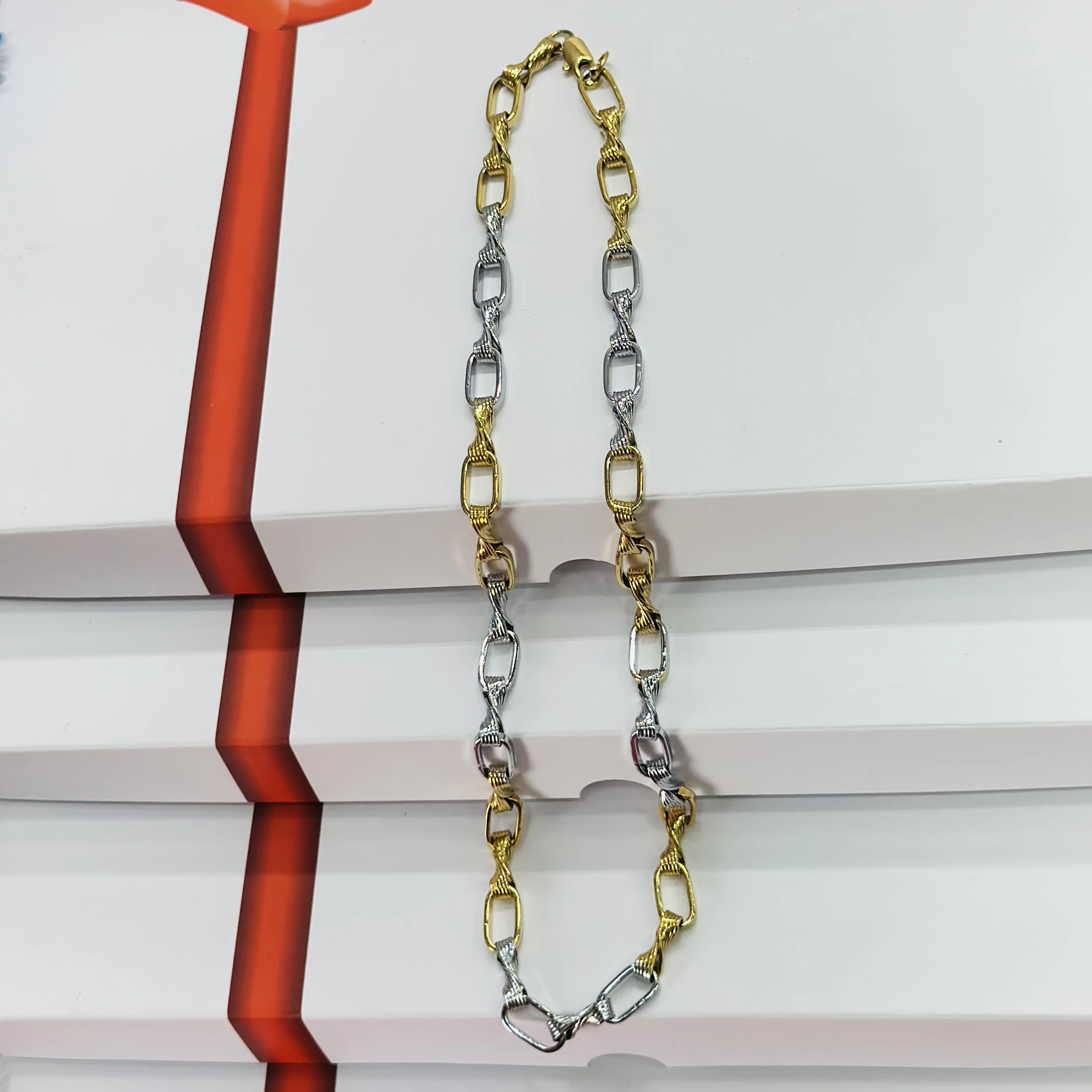 Two tone double link chain