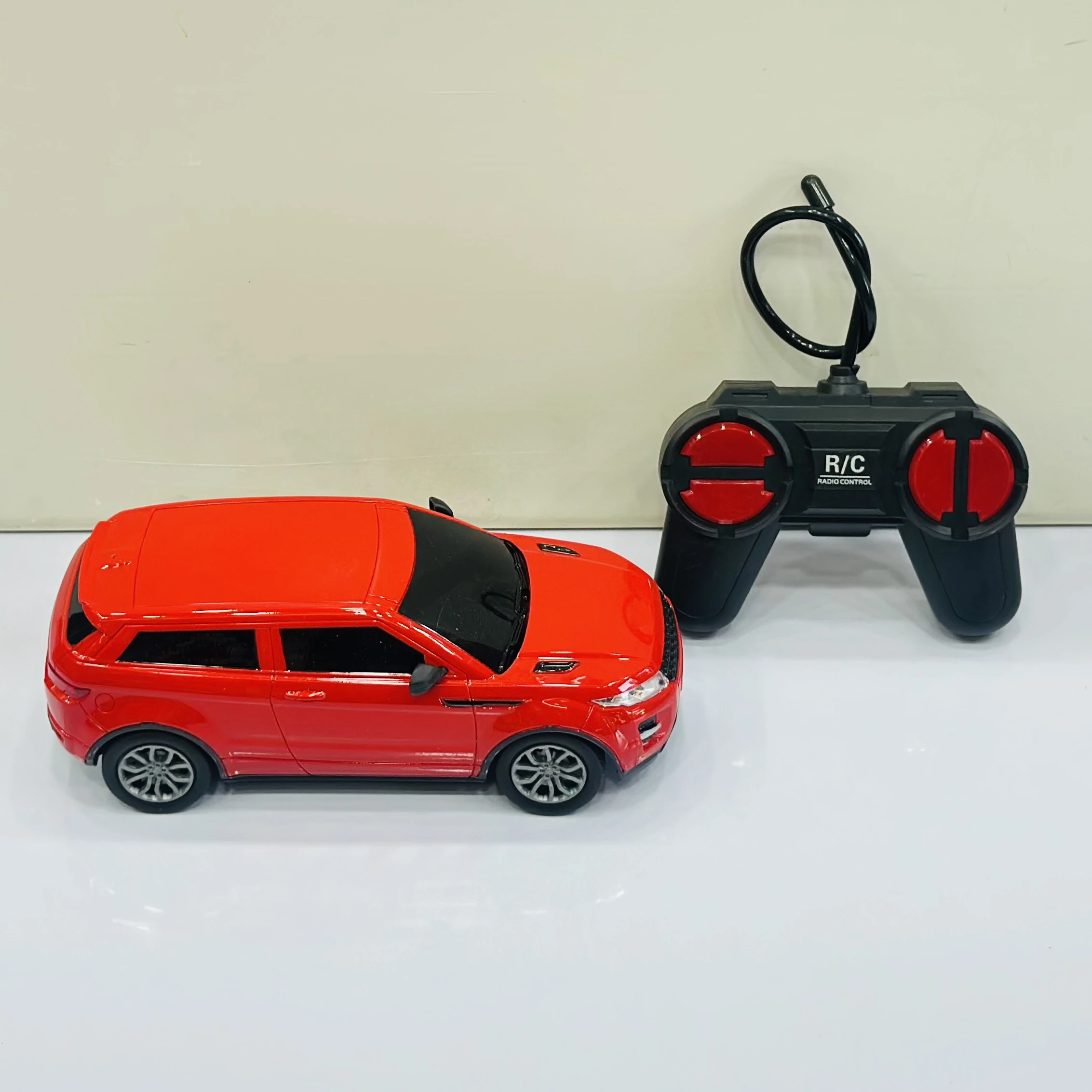 Remote control toy racing car set
