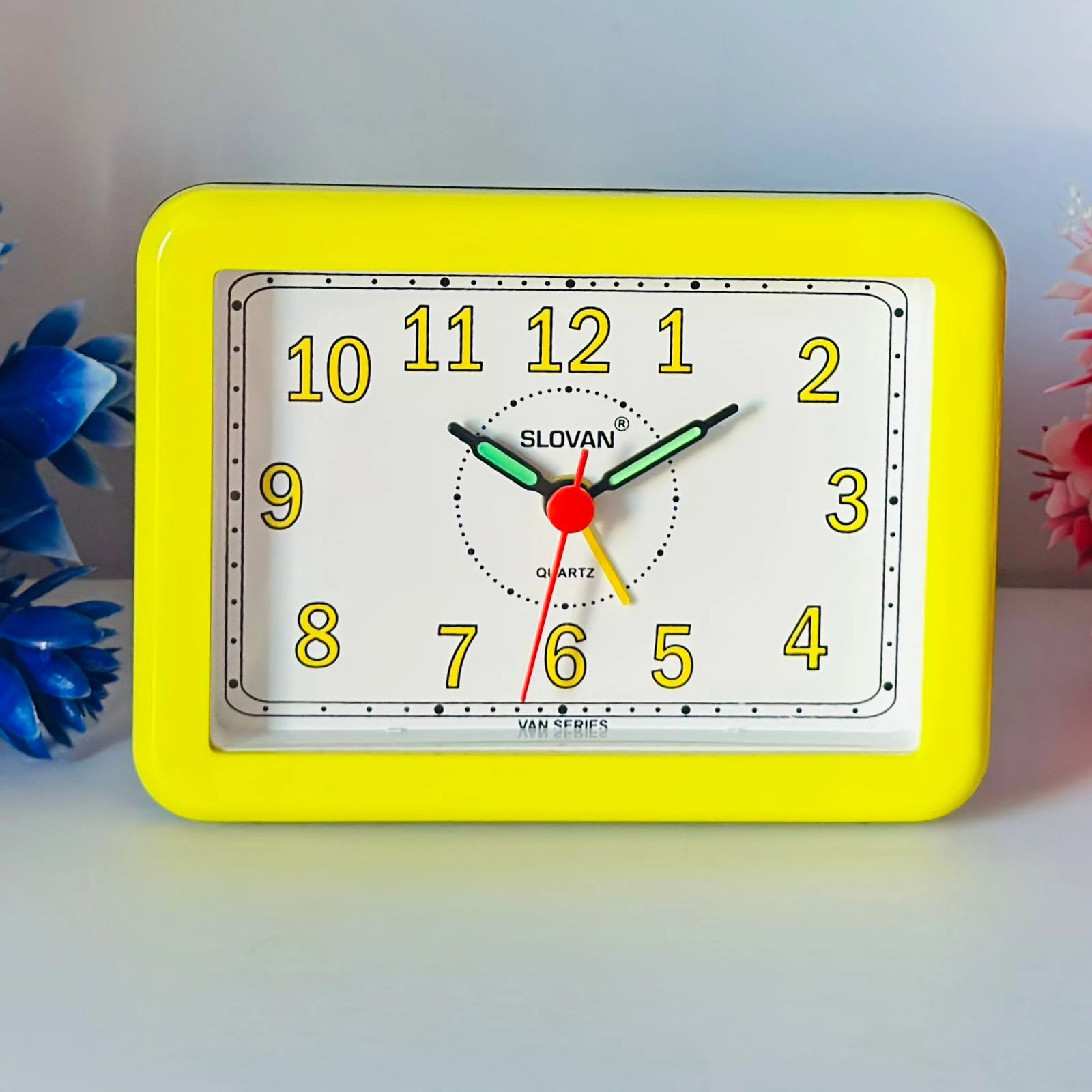 Plastic Beep Table Alarm Clock