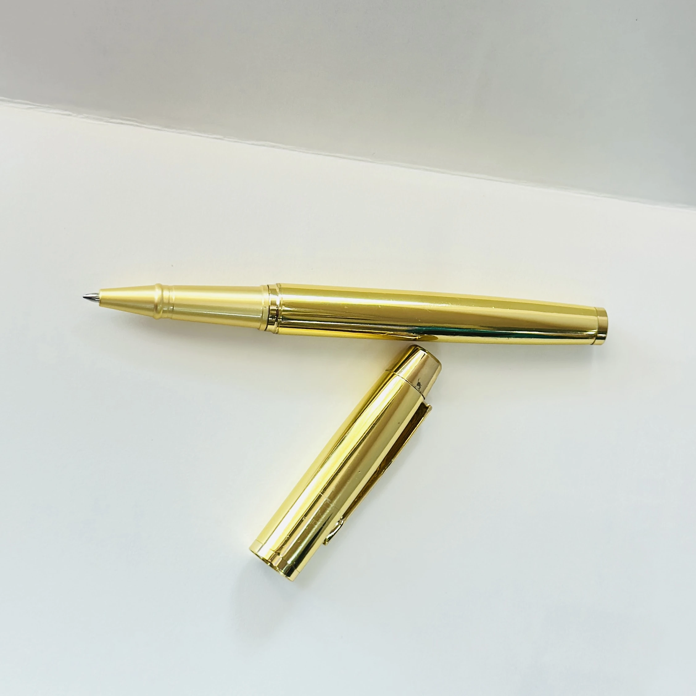 Gold -plated fountain pen