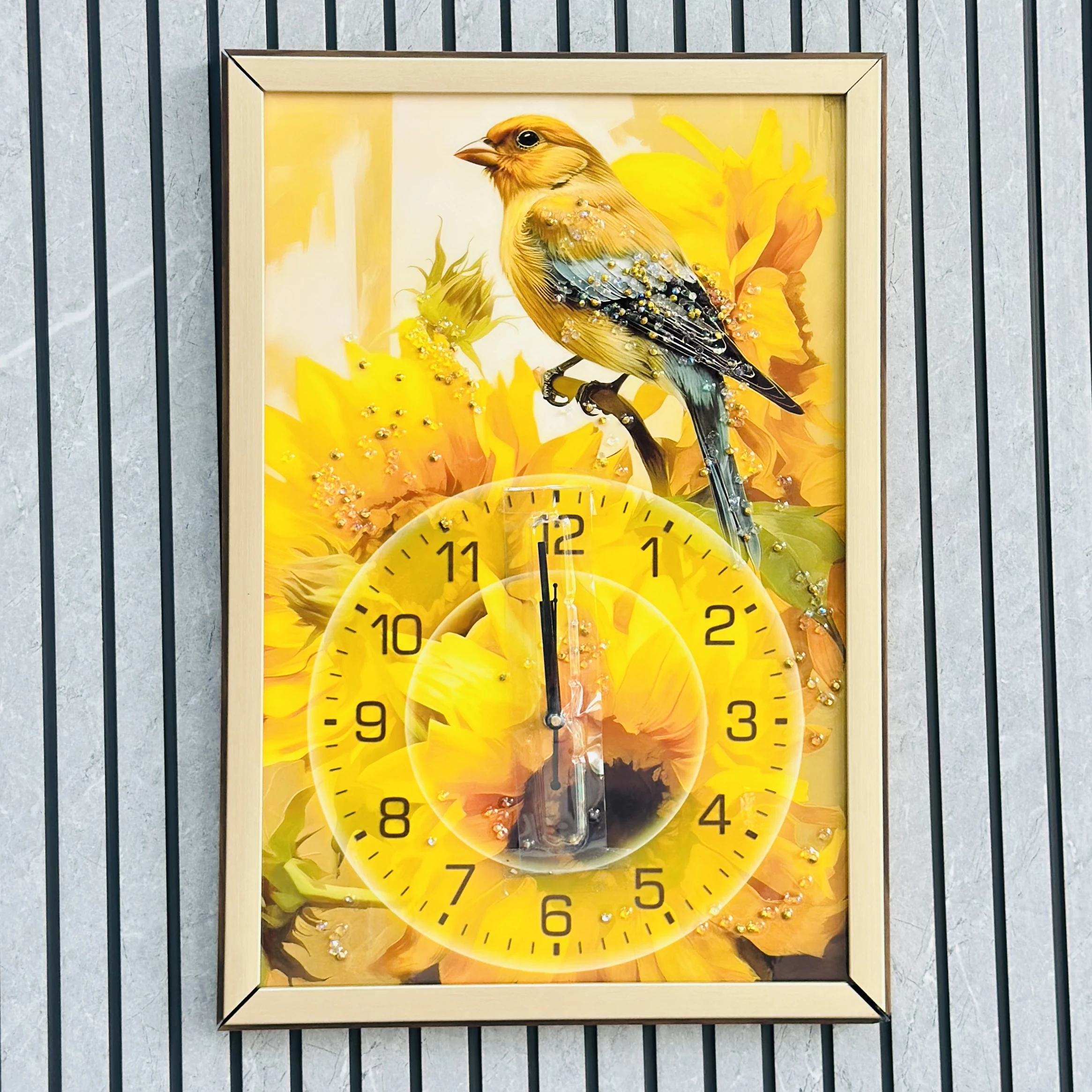 Decorative wall Clock (SKU-H8K7UR)