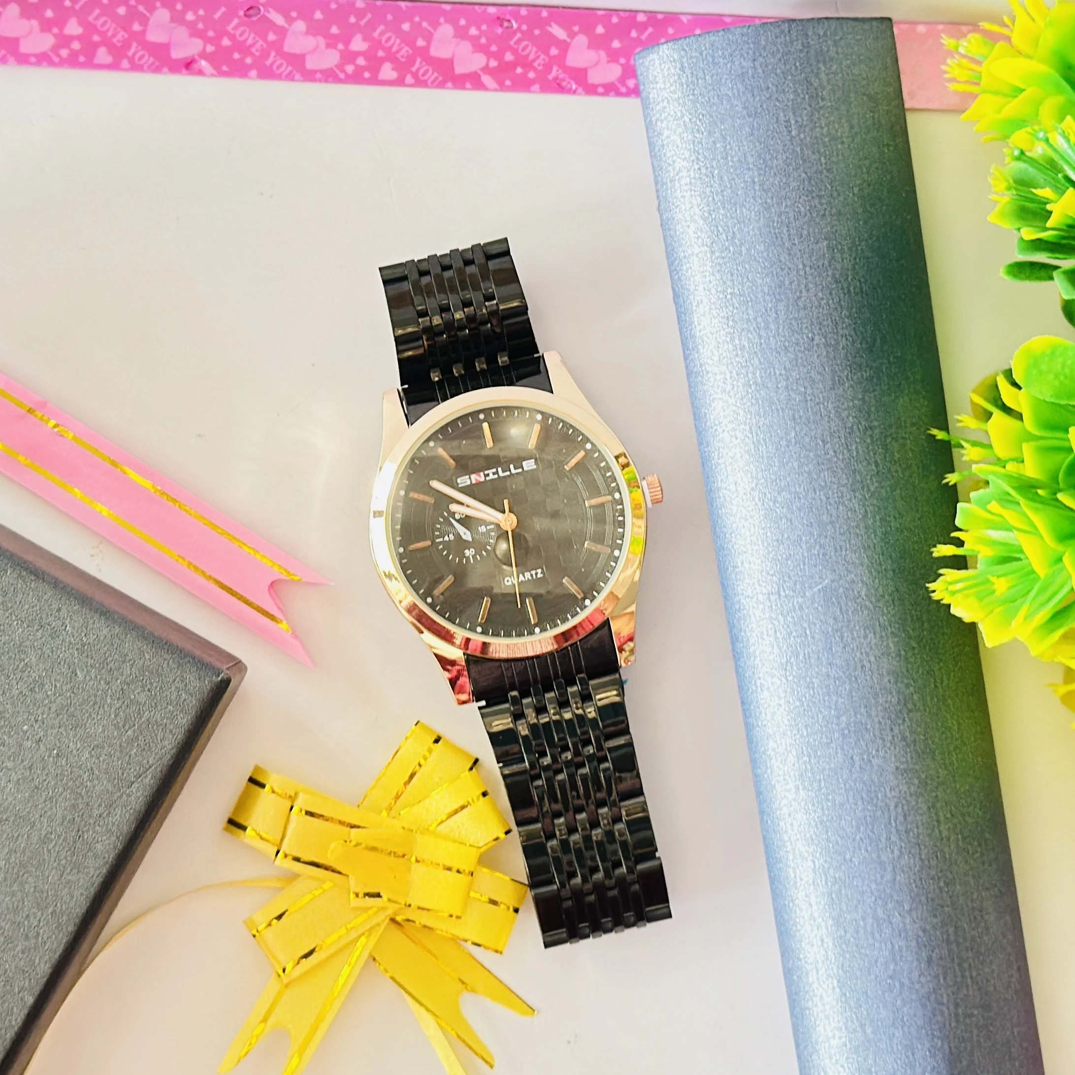 Snille brand quartz watch,