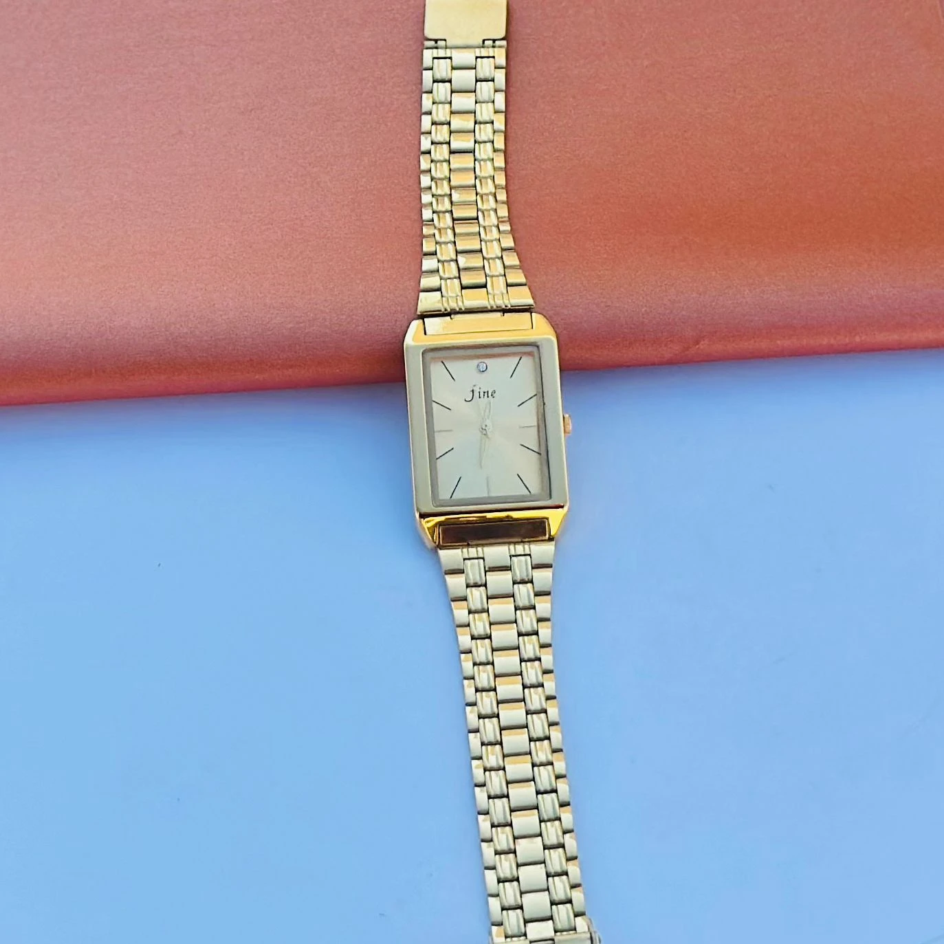 Golden Design analog watch