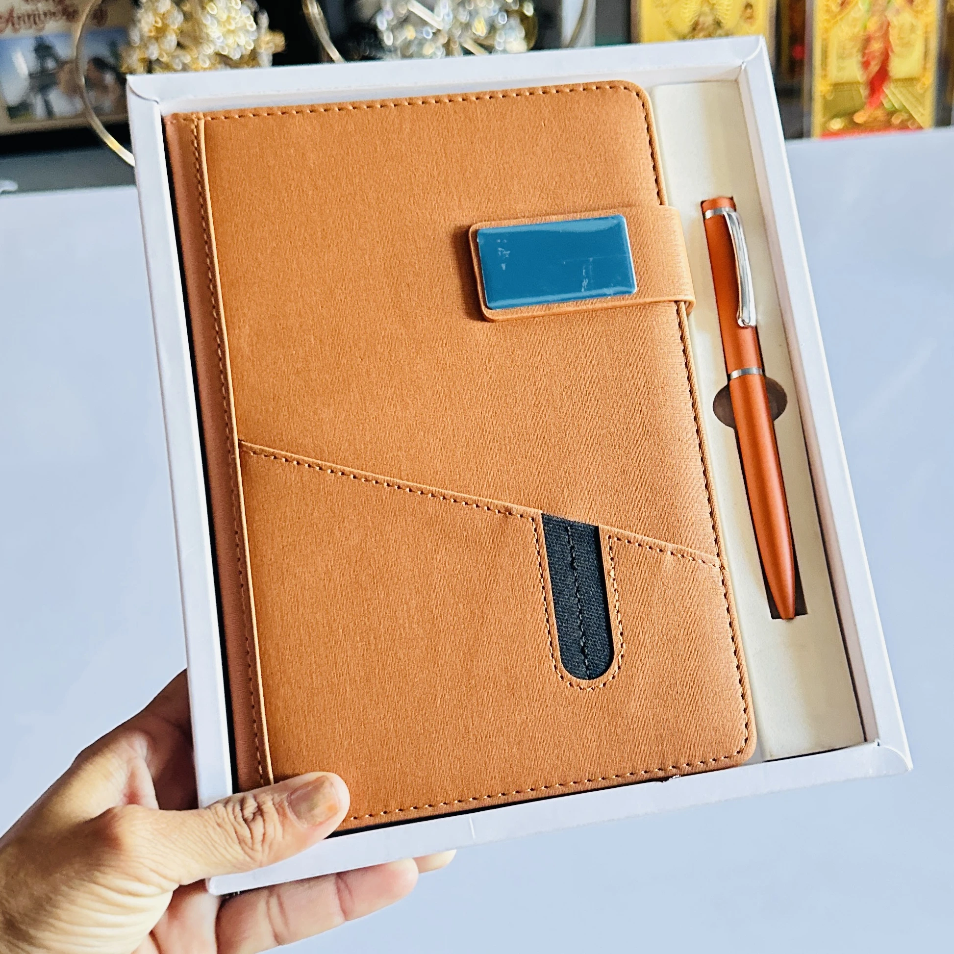 leather diary and pen gift set