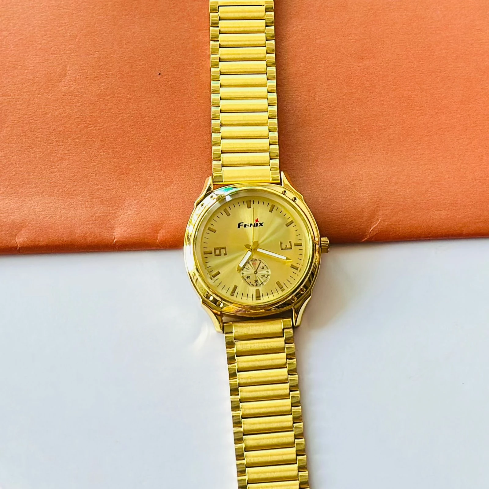 Golden Design analog watch For man’s