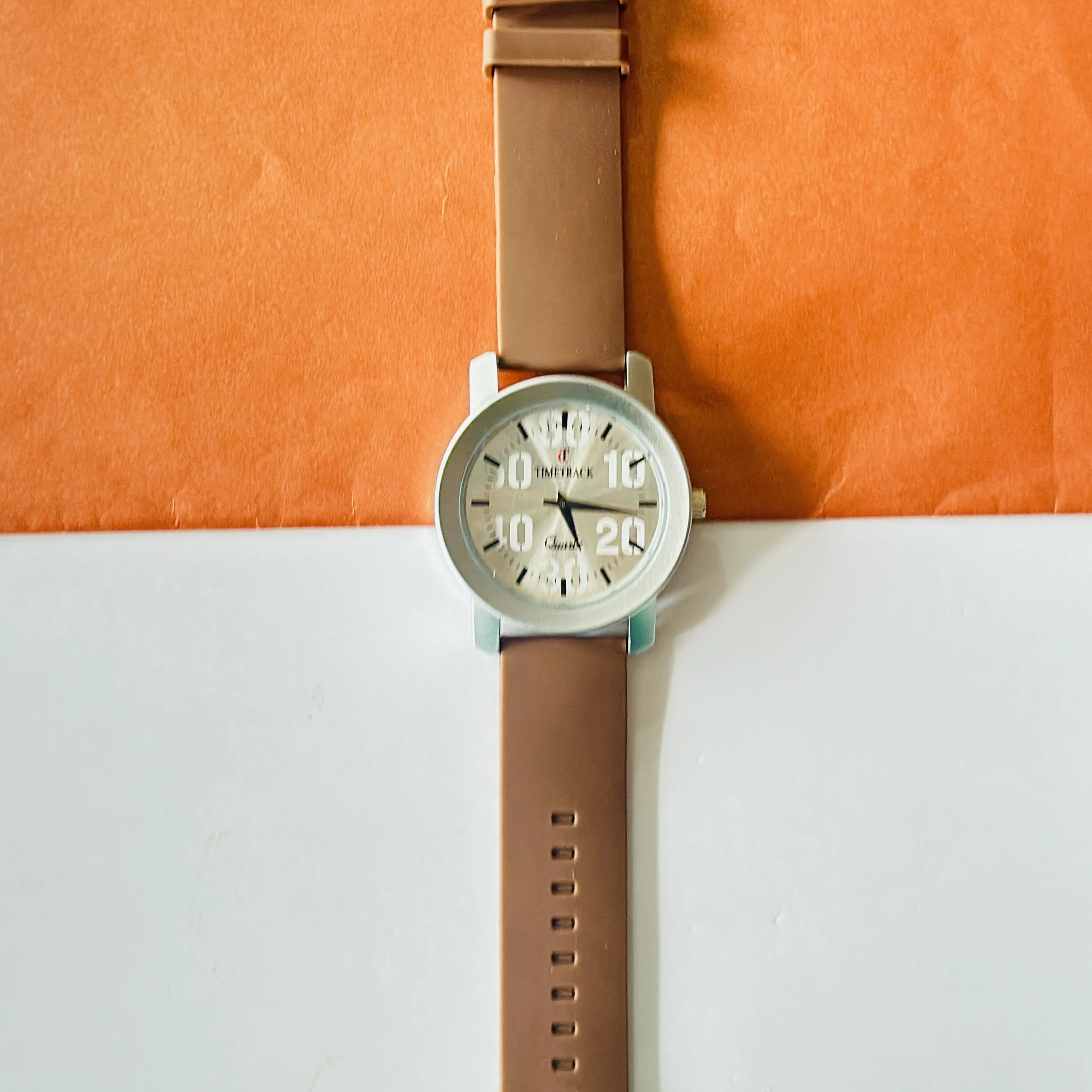 Timetrack quartz analog wristwatch