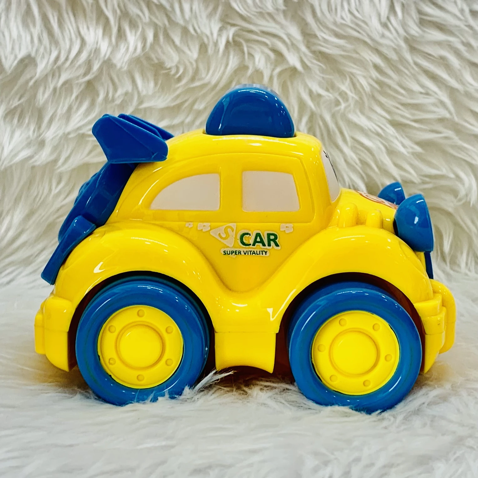 Friction Power Cute Little Car
