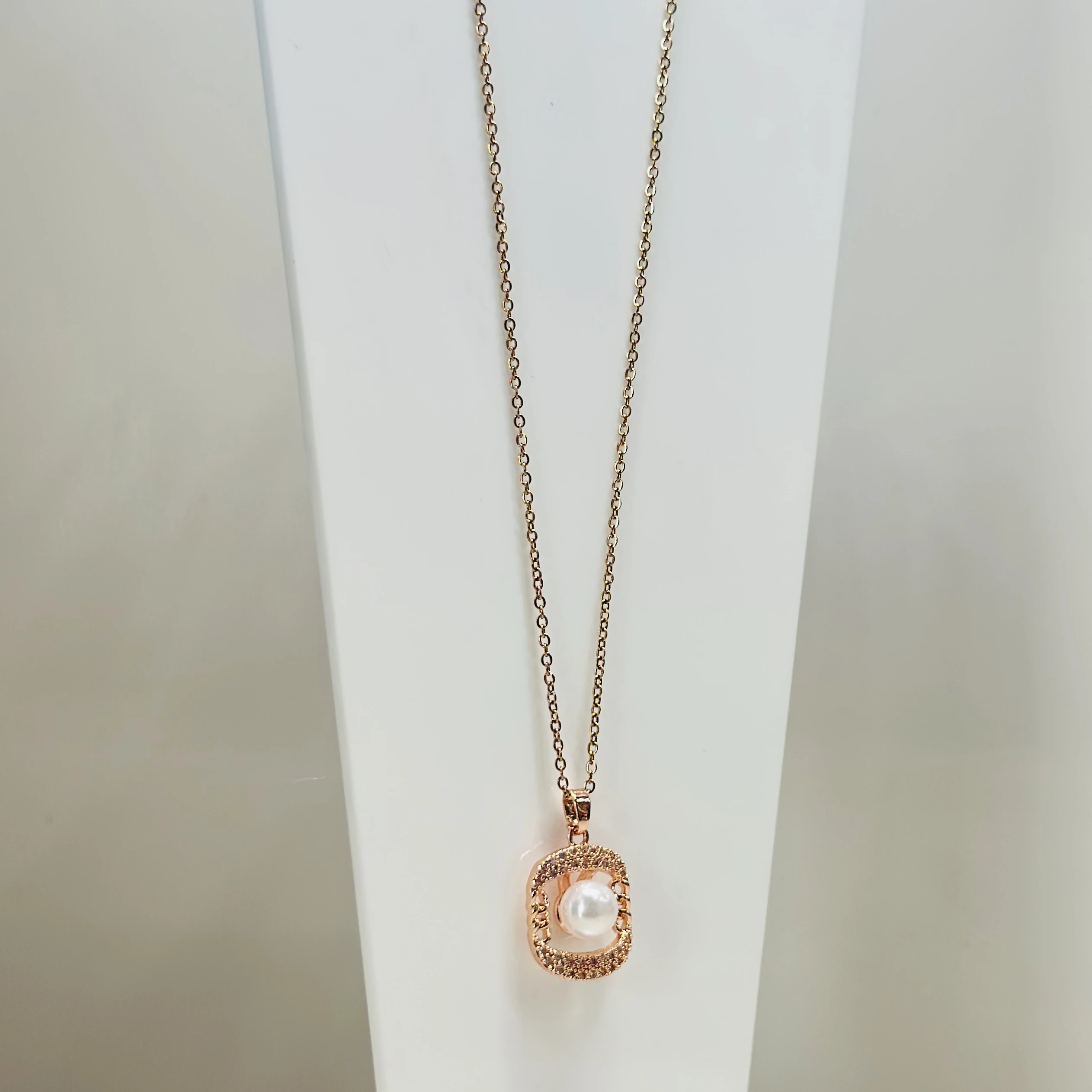 Rose gold Tone pendant