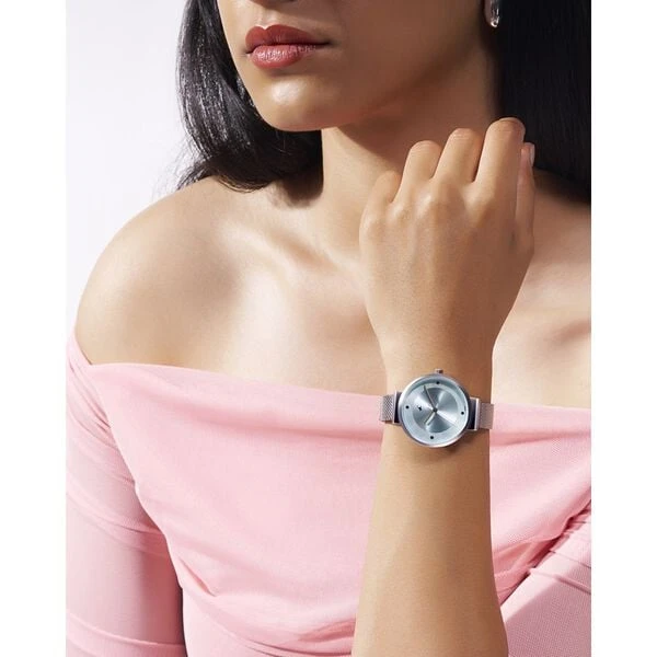 Fastrack Stunners X Quartz Analog watch  model no.68045SM02