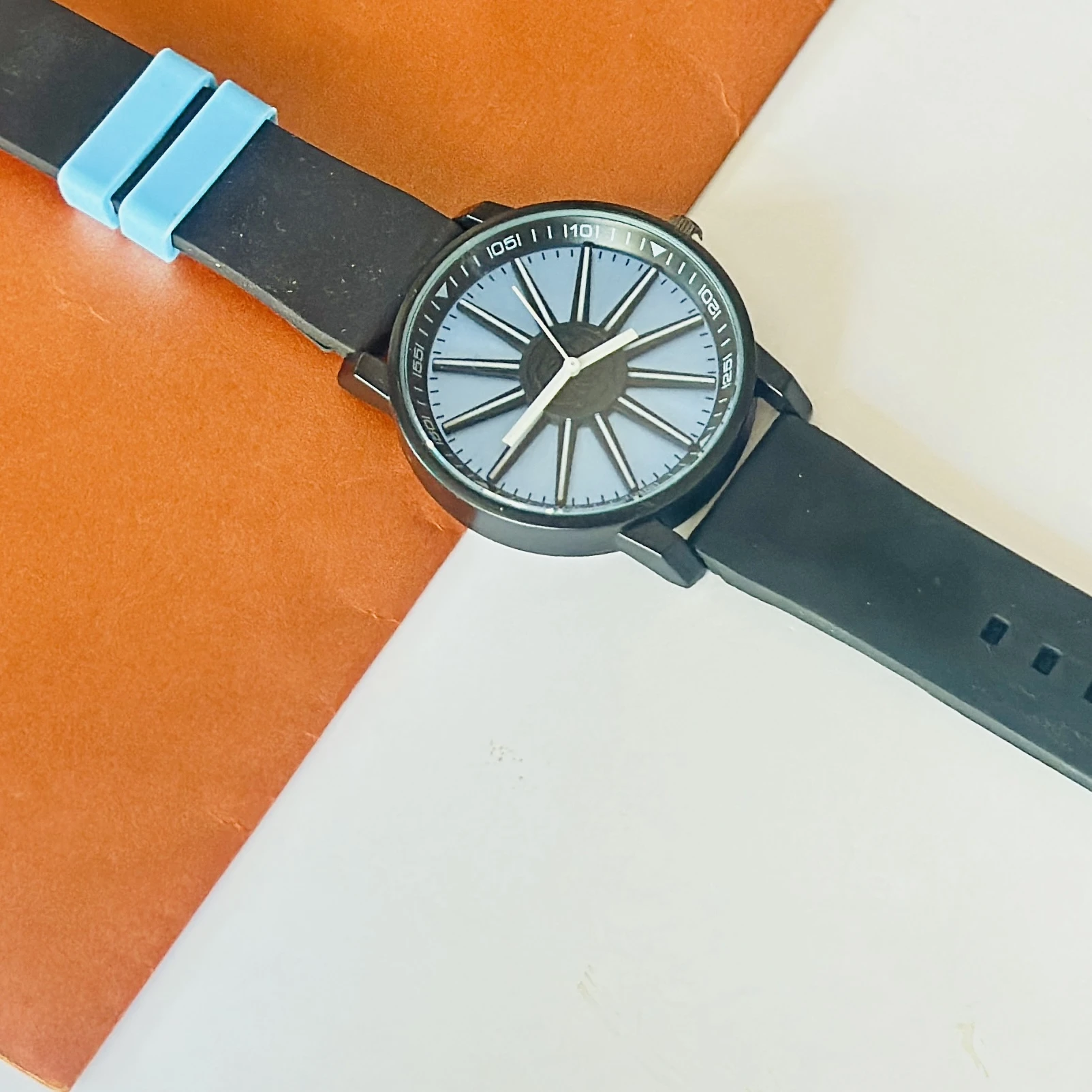 Analogue watch For Man’s