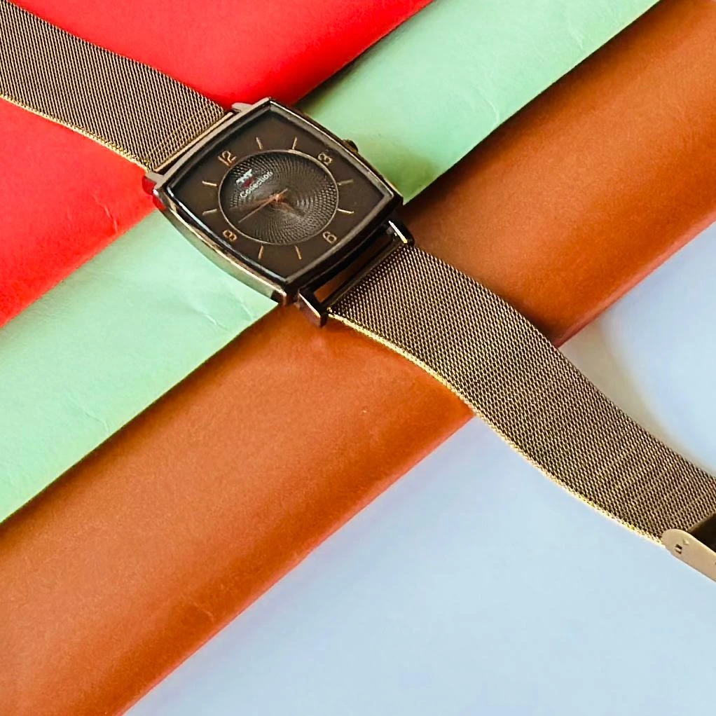 Black analog watch For man’s