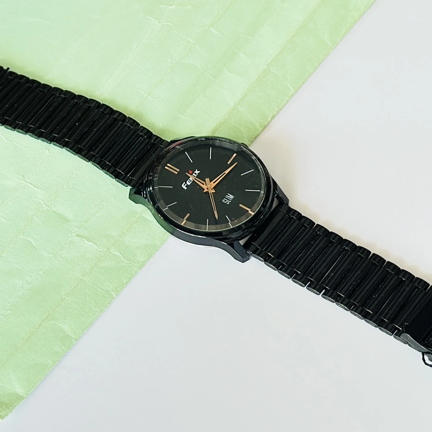 Black Analogue Watch for man’s