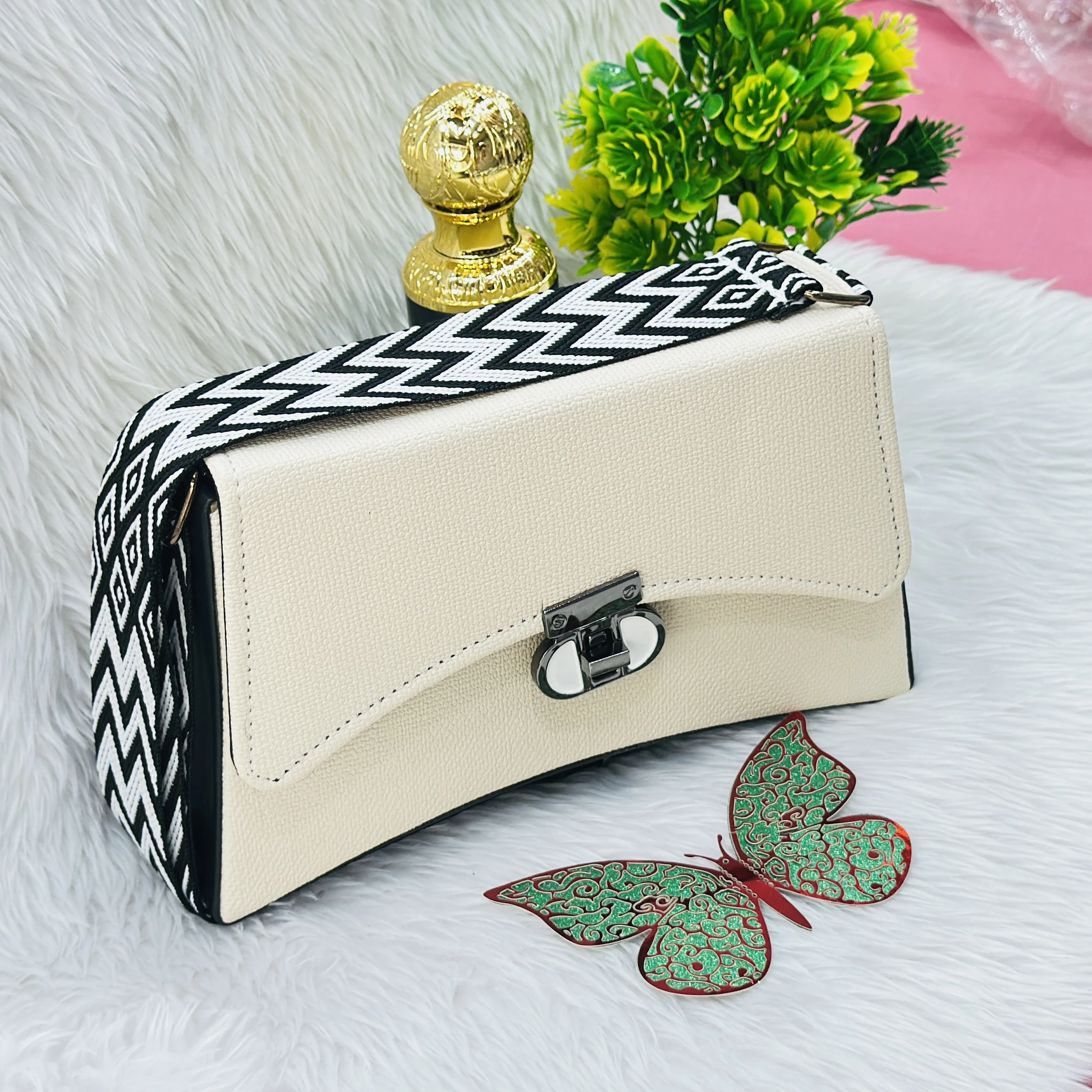 Being women's crossbody sling bag