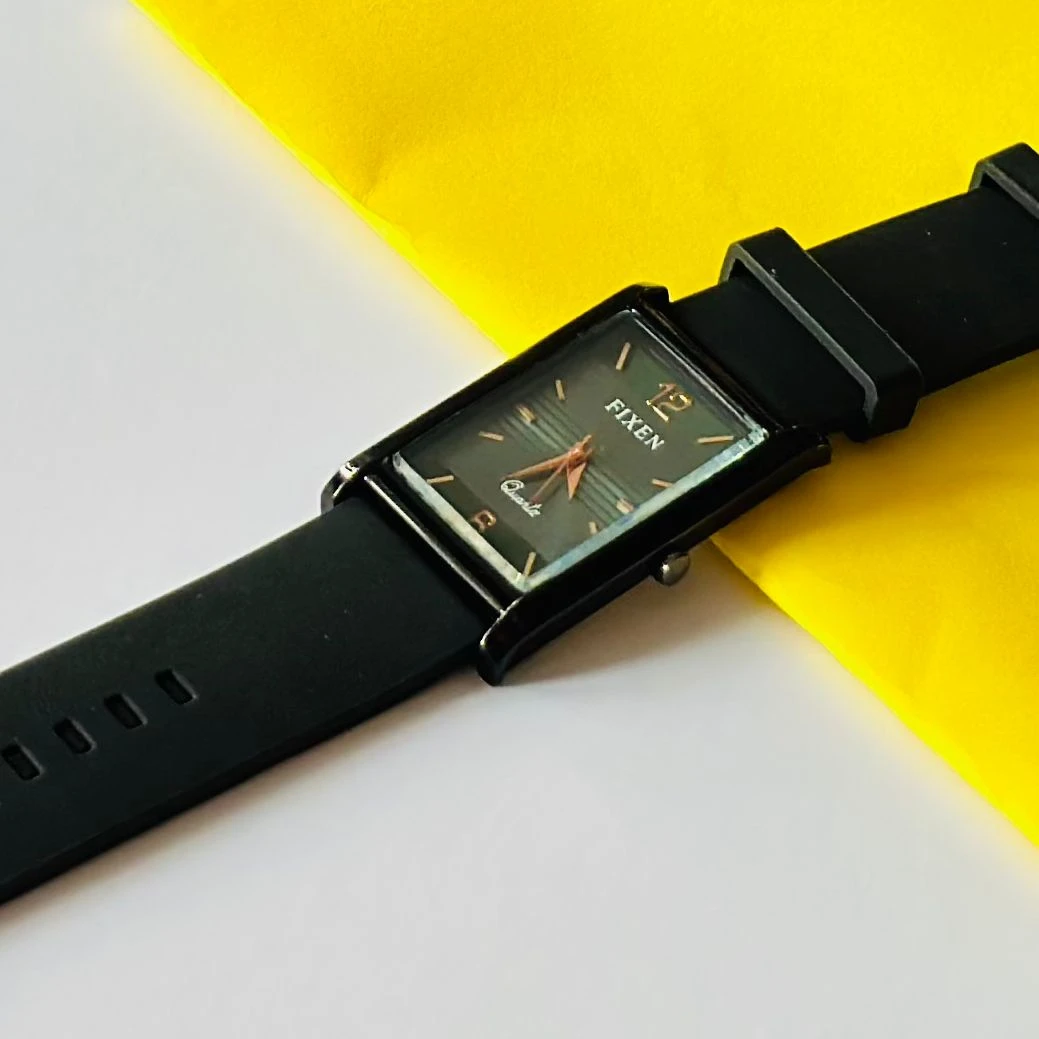 Quartz Analog Watch
