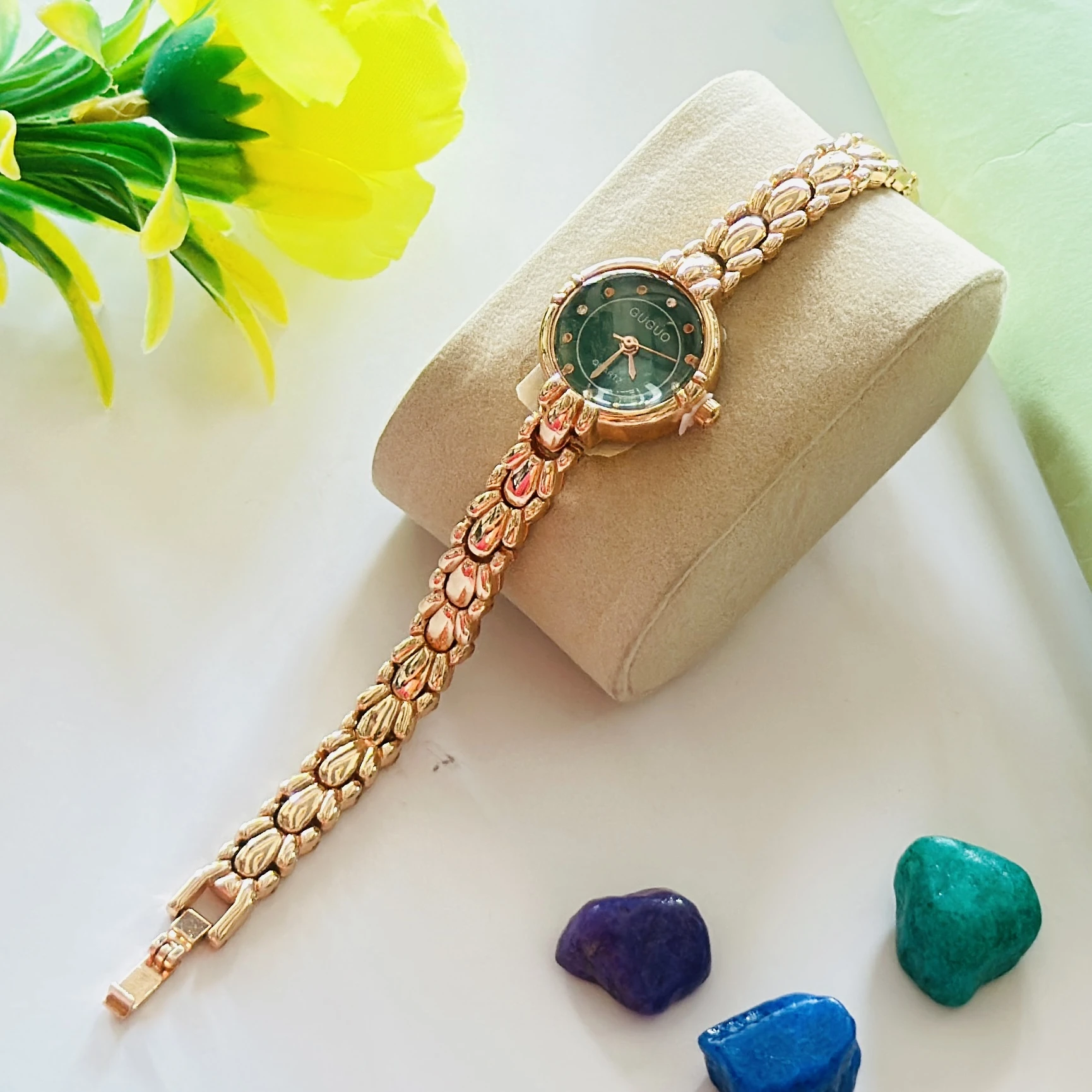 Quartz Analogue Watch for girls