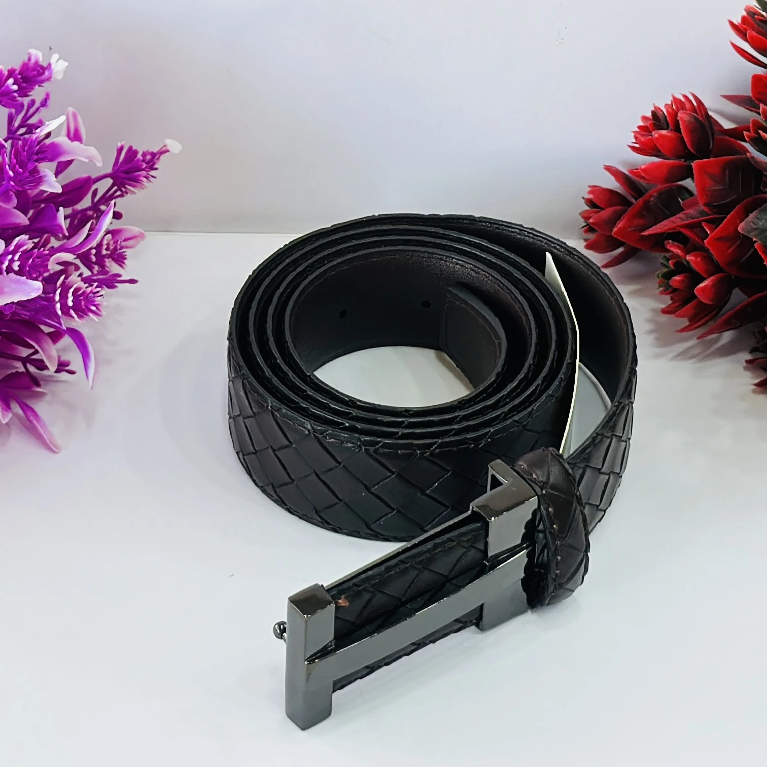 Veneta Intrecciato leather belt