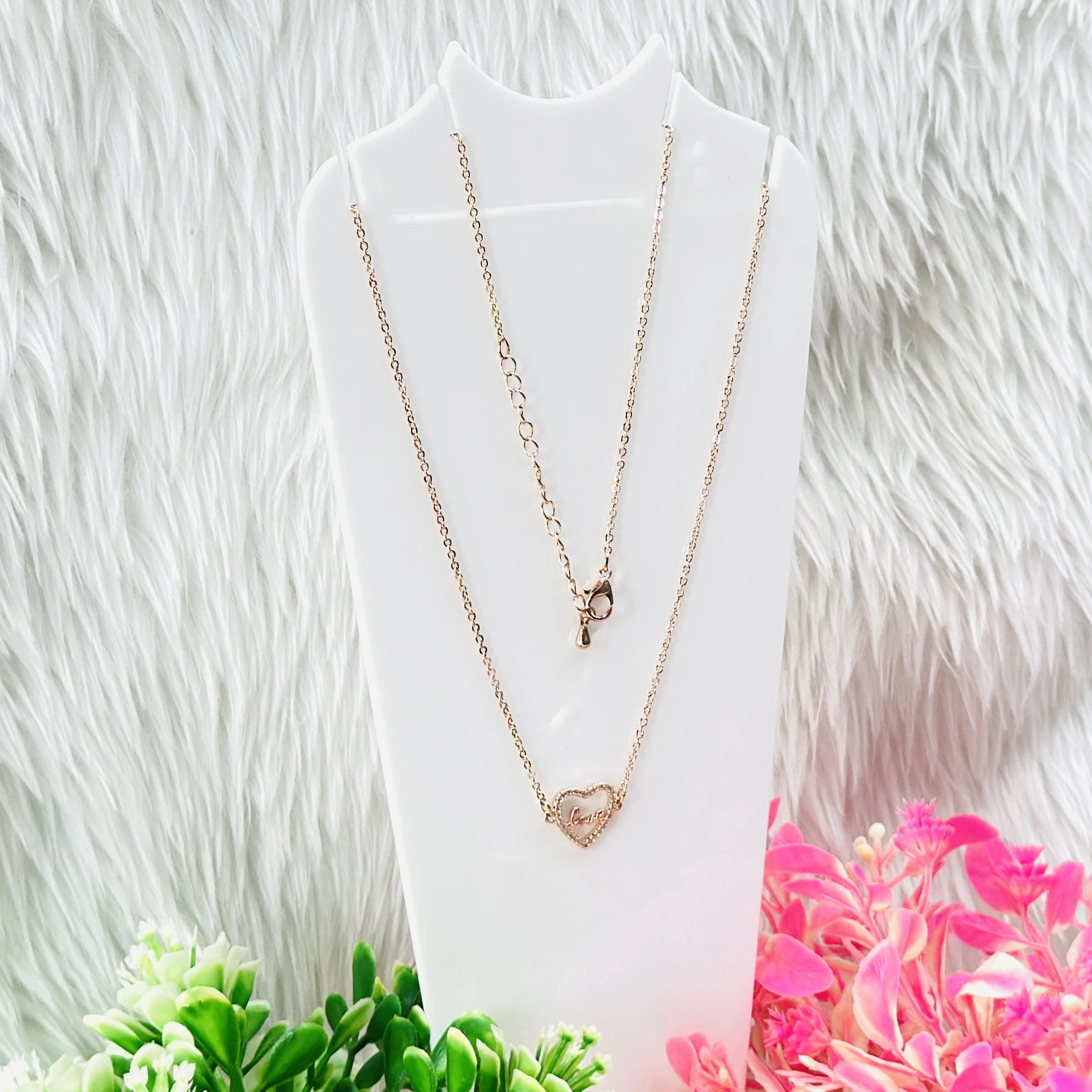 Rose gold necklace resembles styles