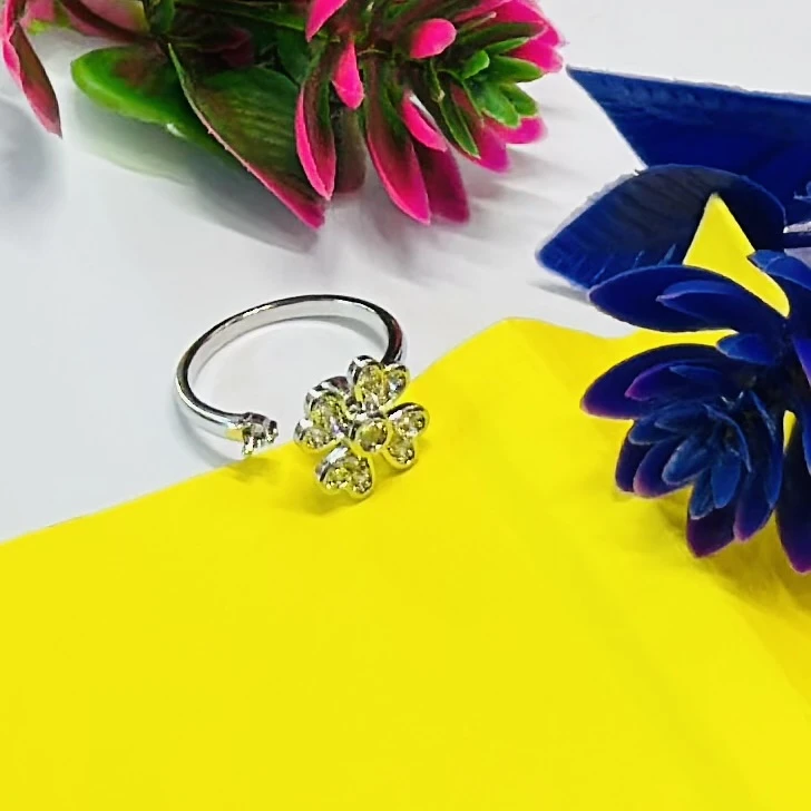 Silver -plated, adjustable toe ring