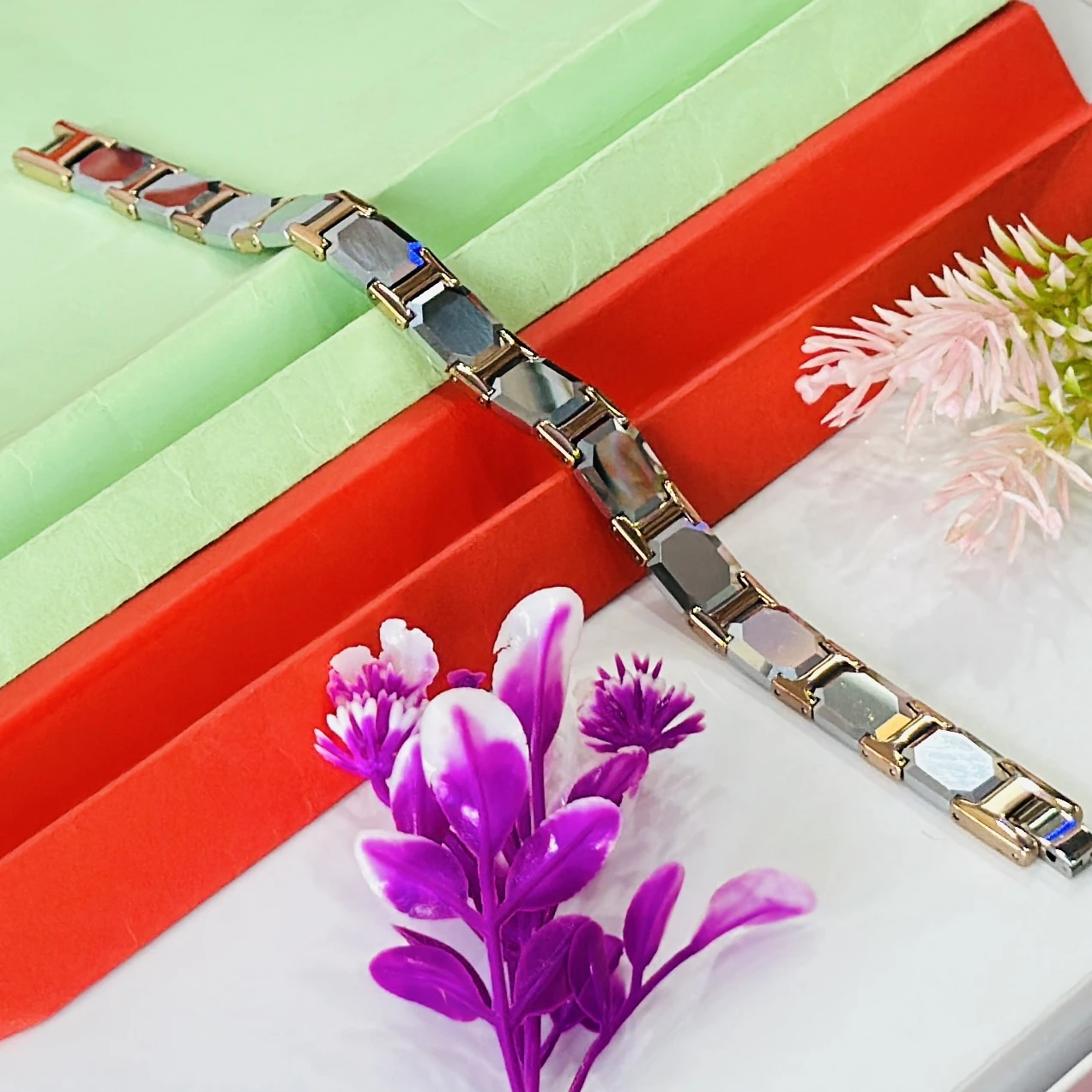 Men’s two-tone metal link bracelet